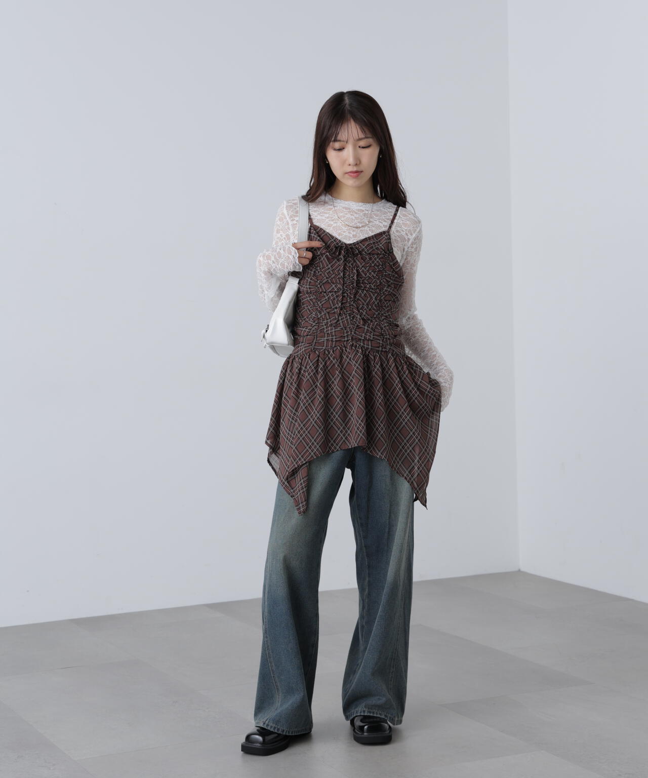 ドロストイレヘムキャミミニワンピース