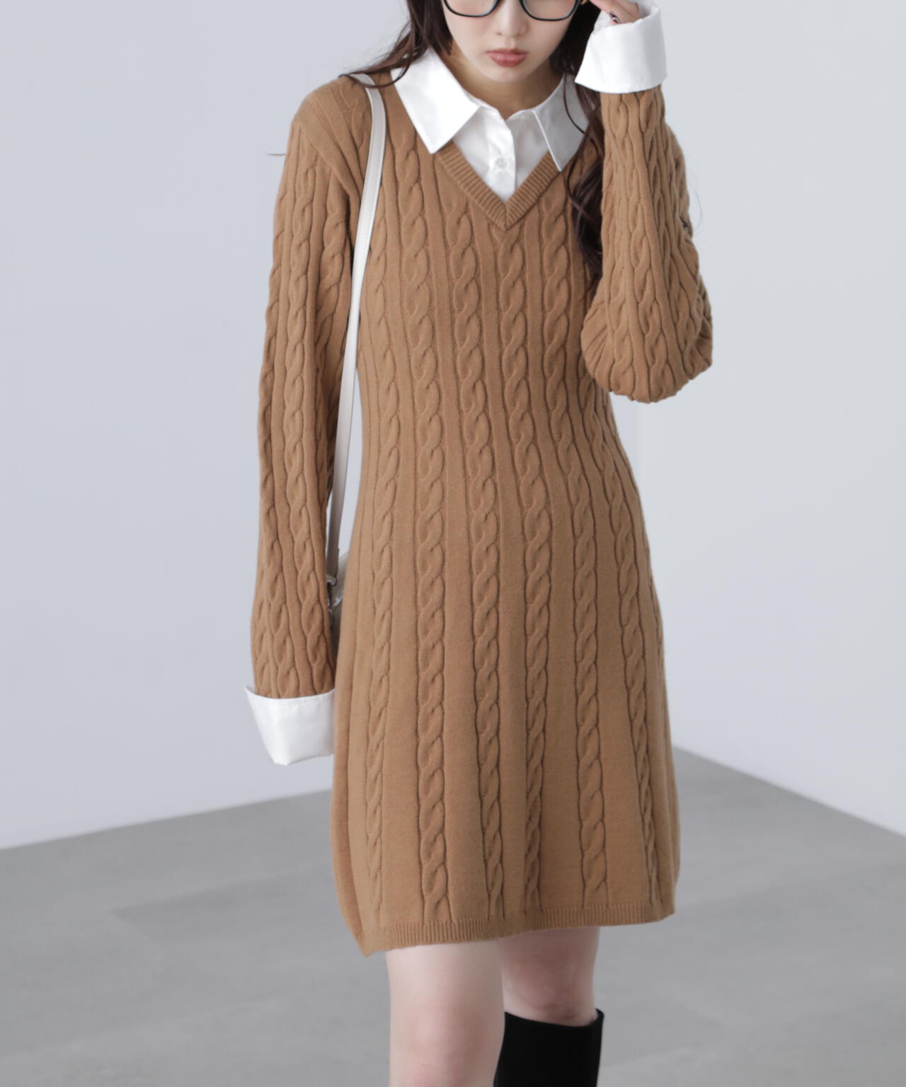 レイヤード風ケーブルニットミニワンピース