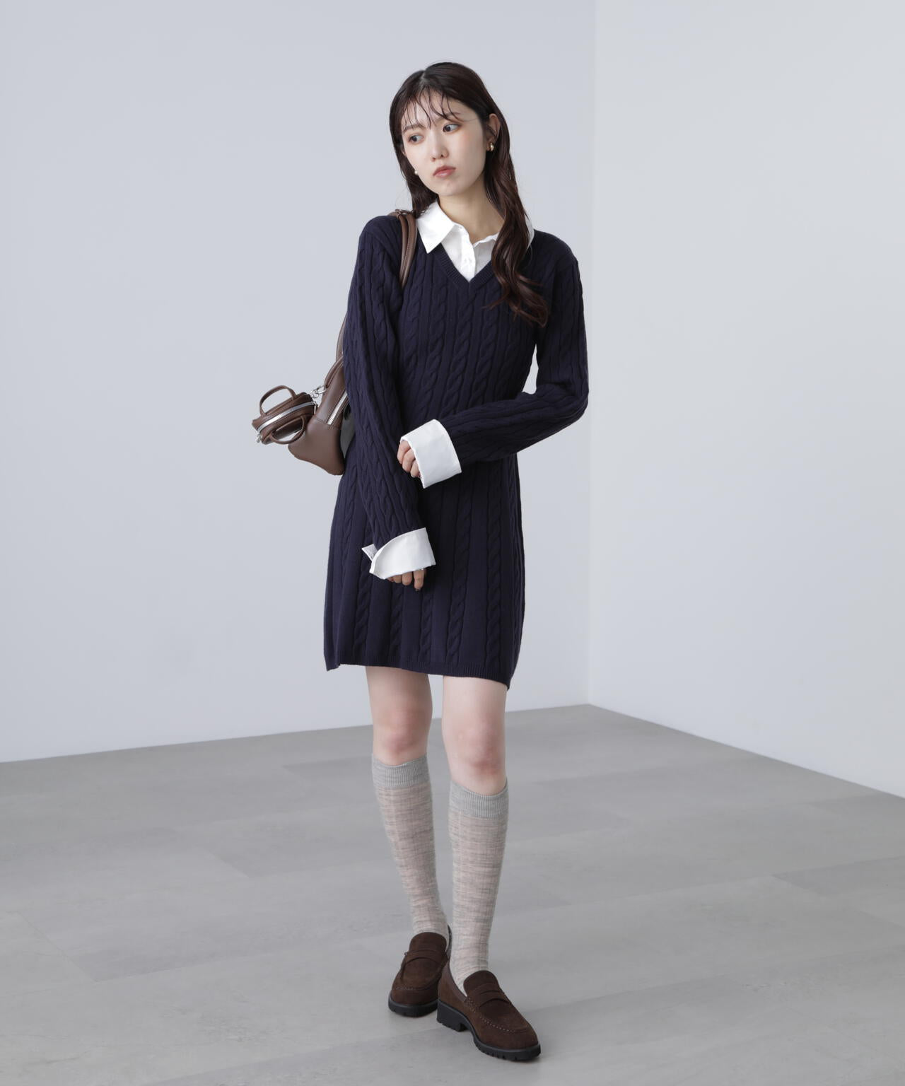 レイヤード風ケーブルニットミニワンピース