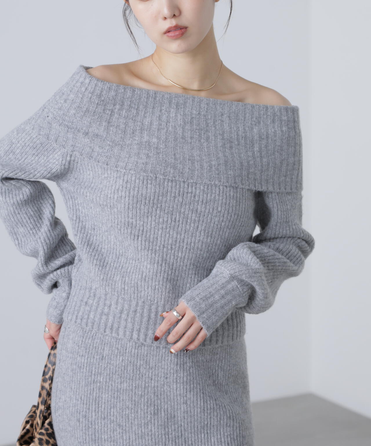 オフショルニットマーメイドスカートセットアップ