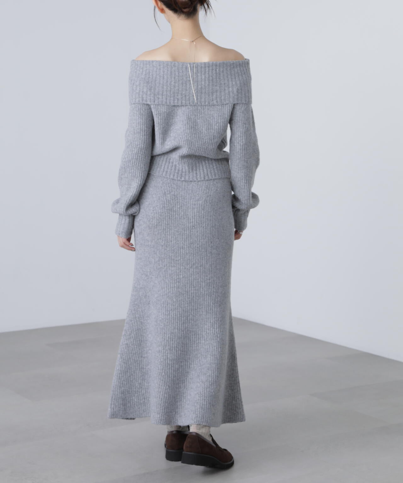 オフショルニットマーメイドスカートセットアップ