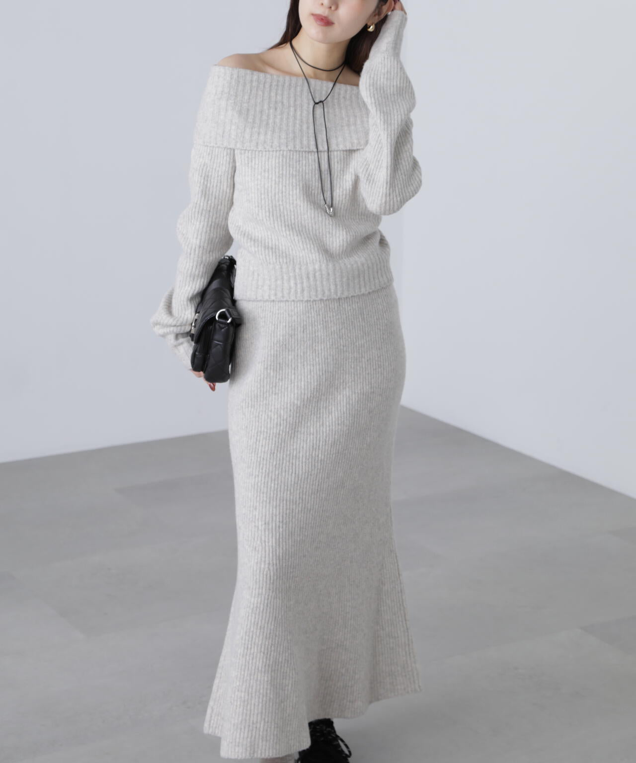 オフショルニットマーメイドスカートセットアップ