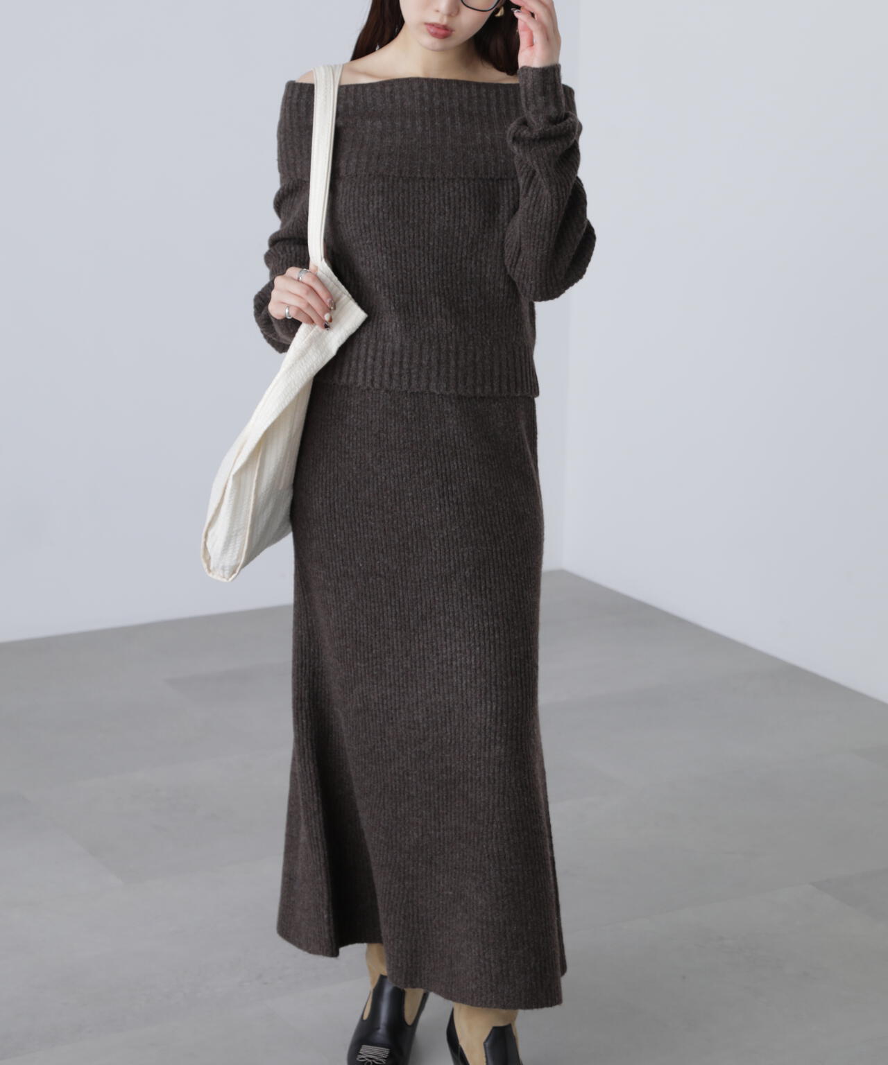 オフショルニットマーメイドスカートセットアップ