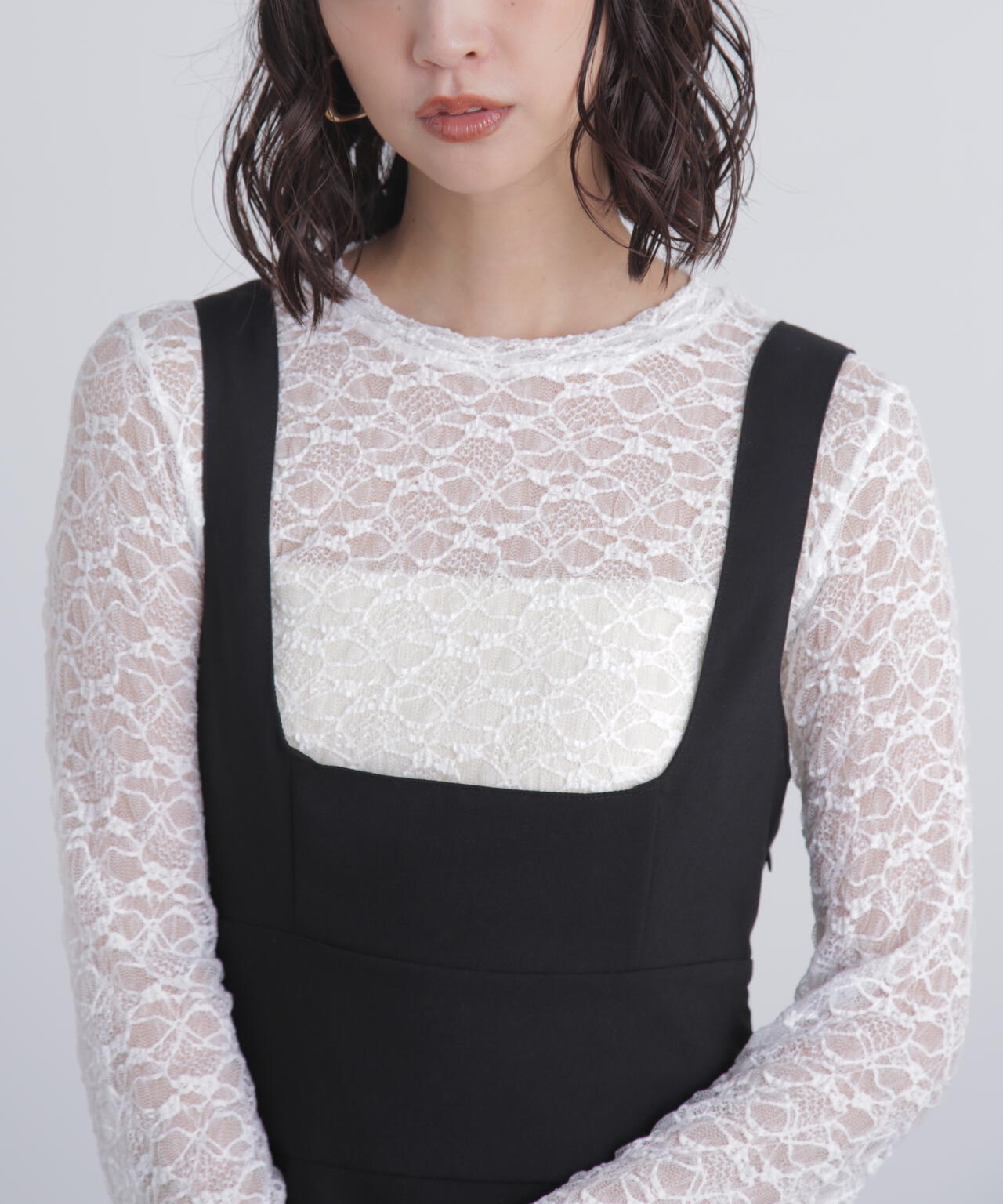 スクープネックマキシジャンパースカート