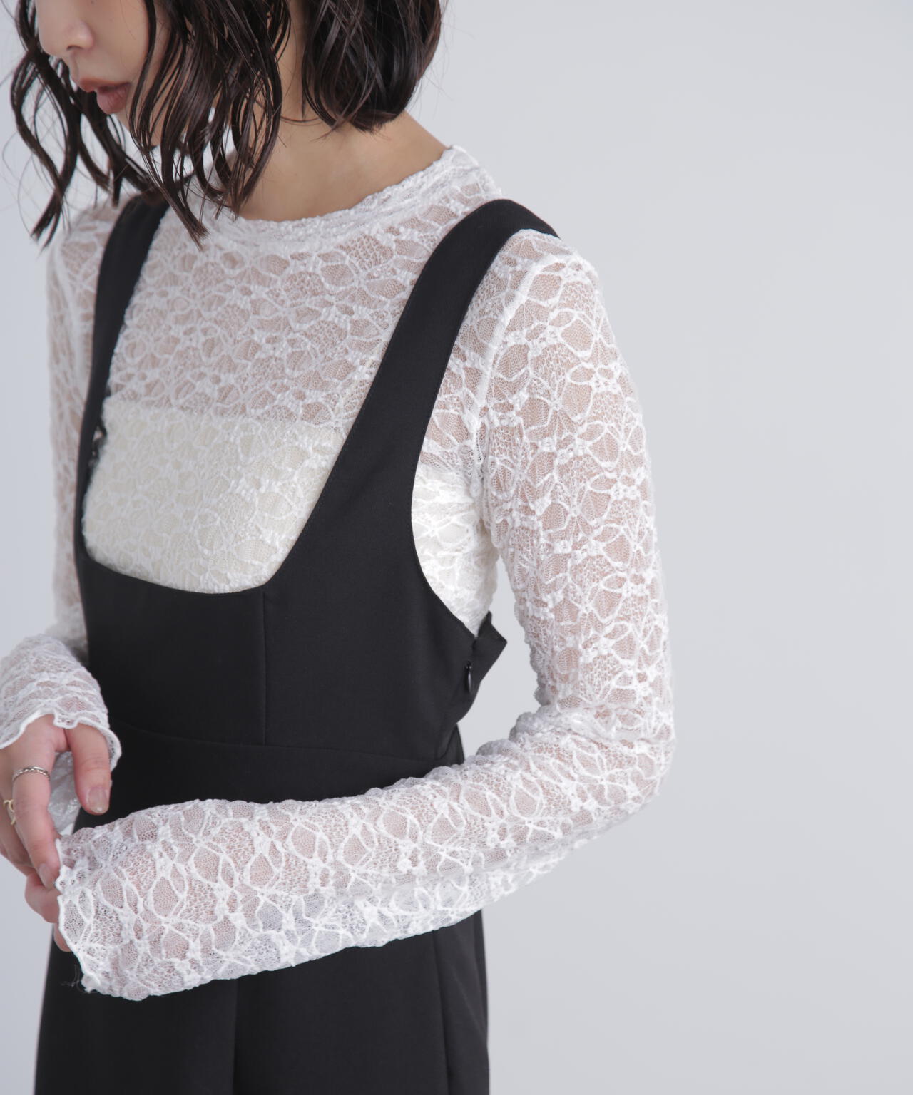 スクープネックマキシジャンパースカート