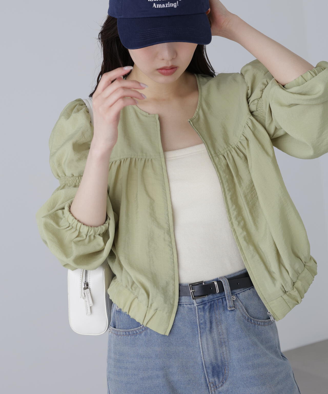 ノーカラーギャザーシャツブルゾン
