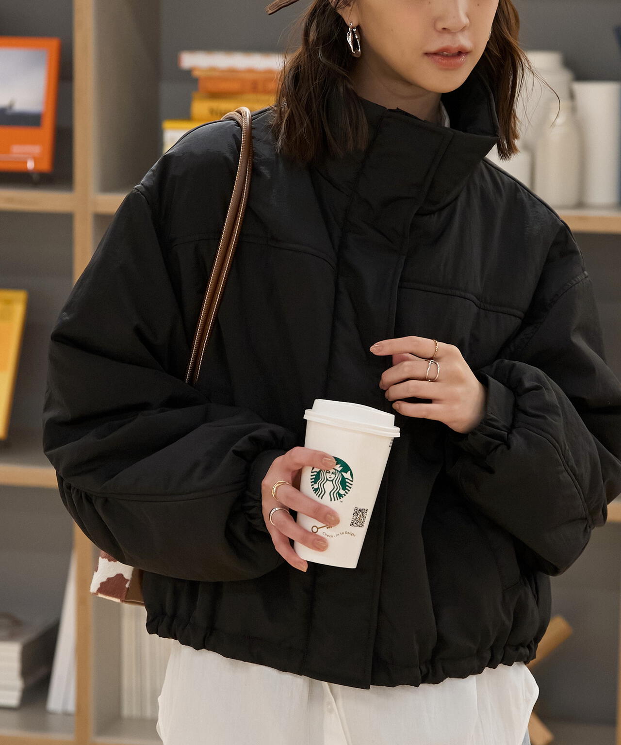 モンスターショートブルゾン