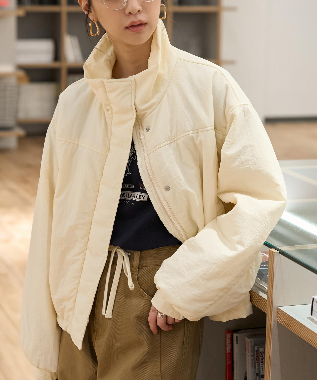 モンスターショートブルゾン