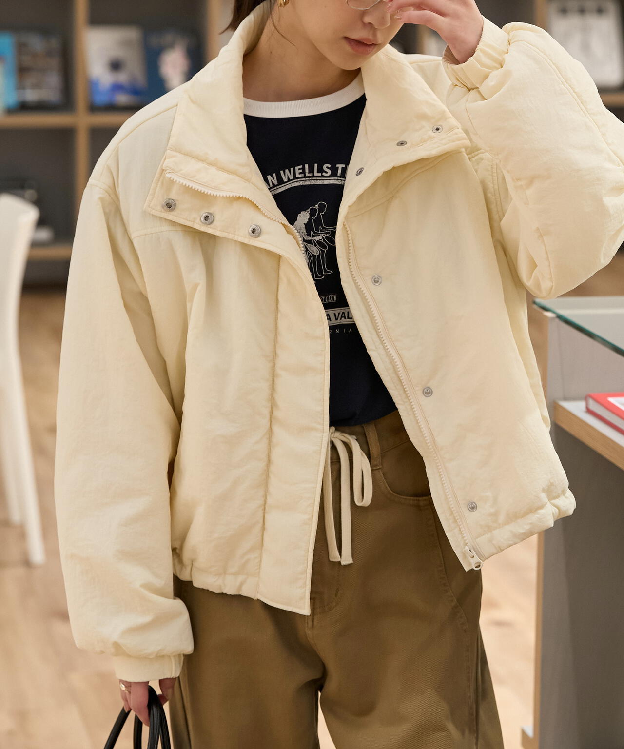 モンスターショートブルゾン