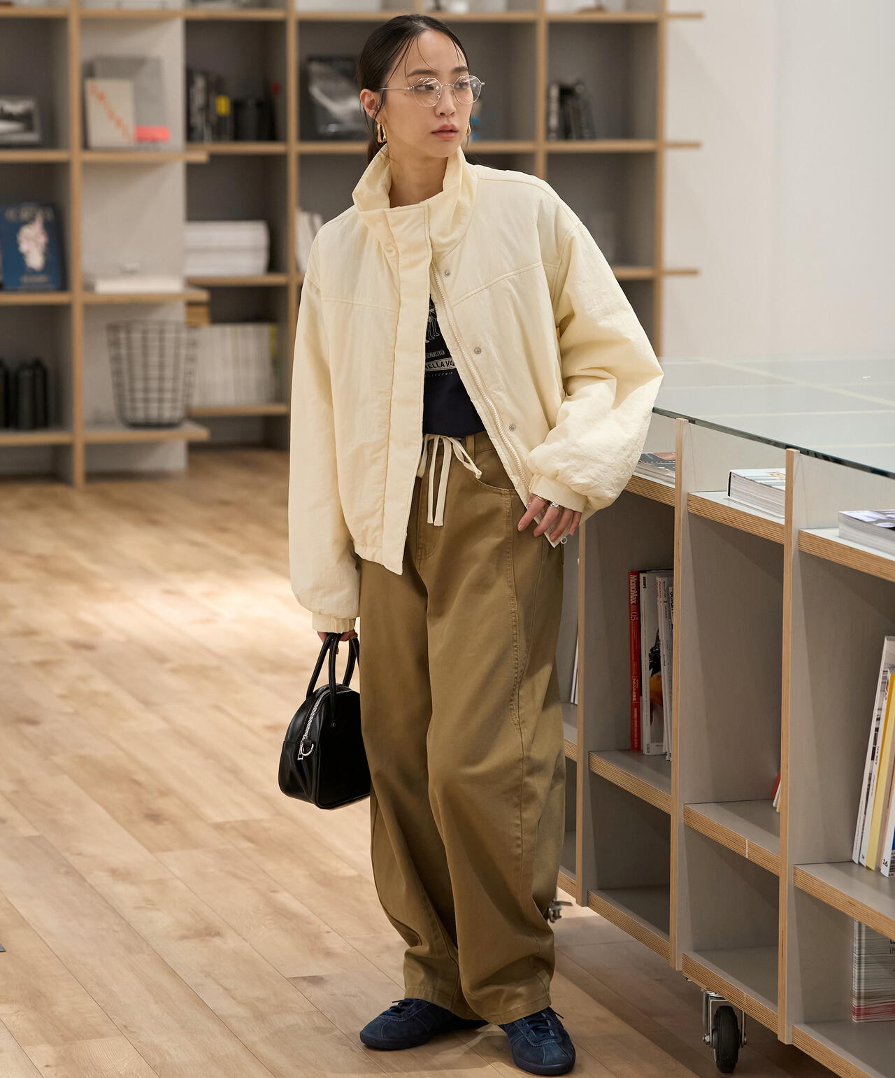 モンスターショートブルゾン