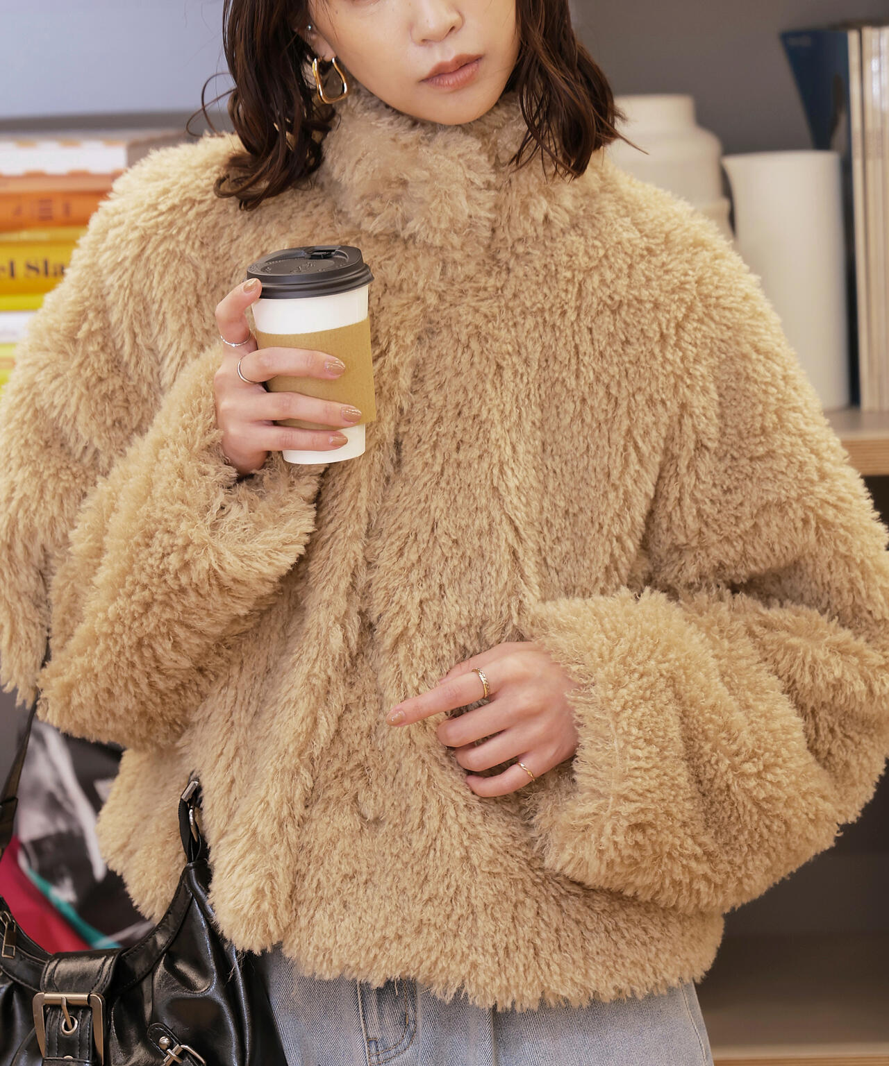 ファースタンドブルゾン