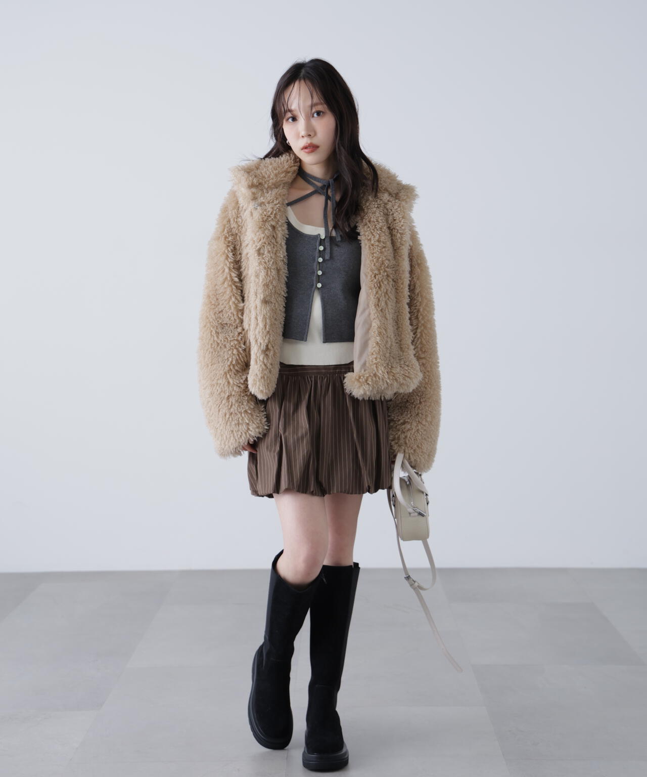 ファースタンドブルゾン