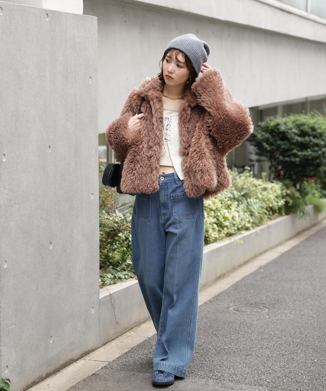 ファースタンドブルゾン