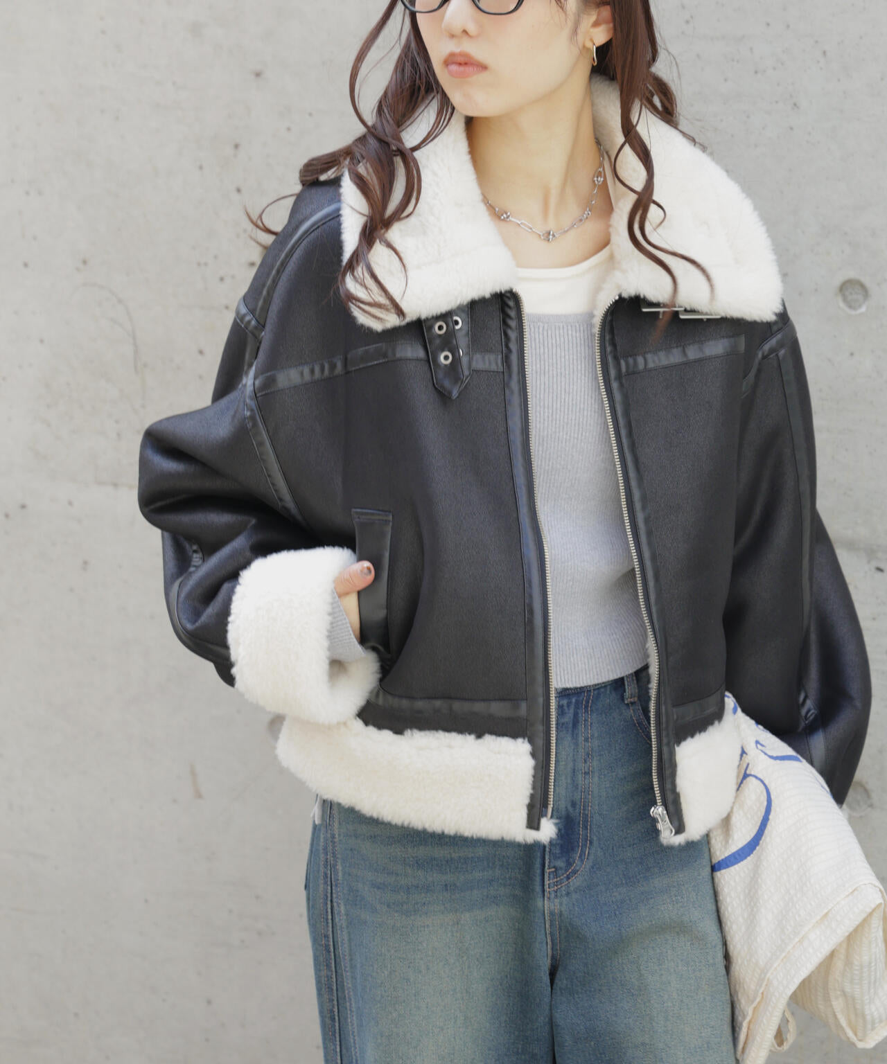 ボンバージャケット