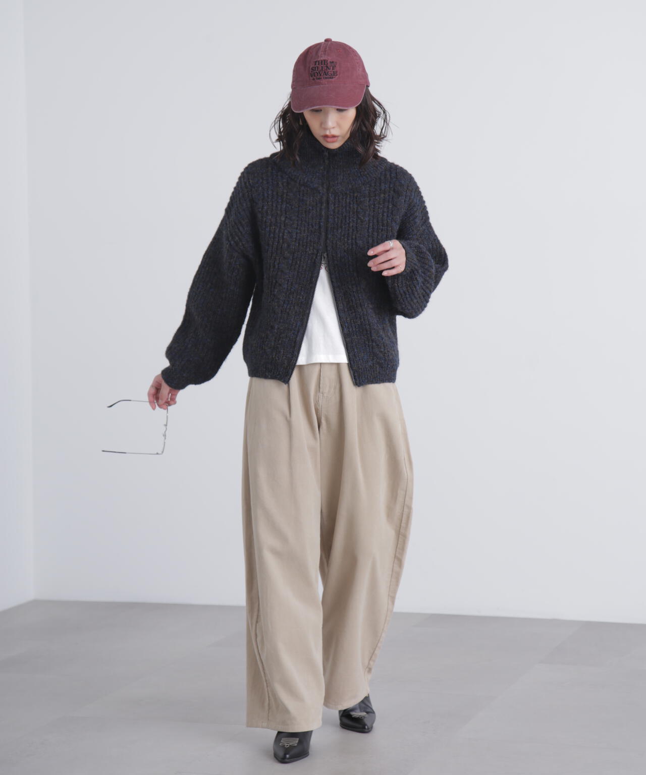 スタンドネックショート丈ジップニットブルゾン