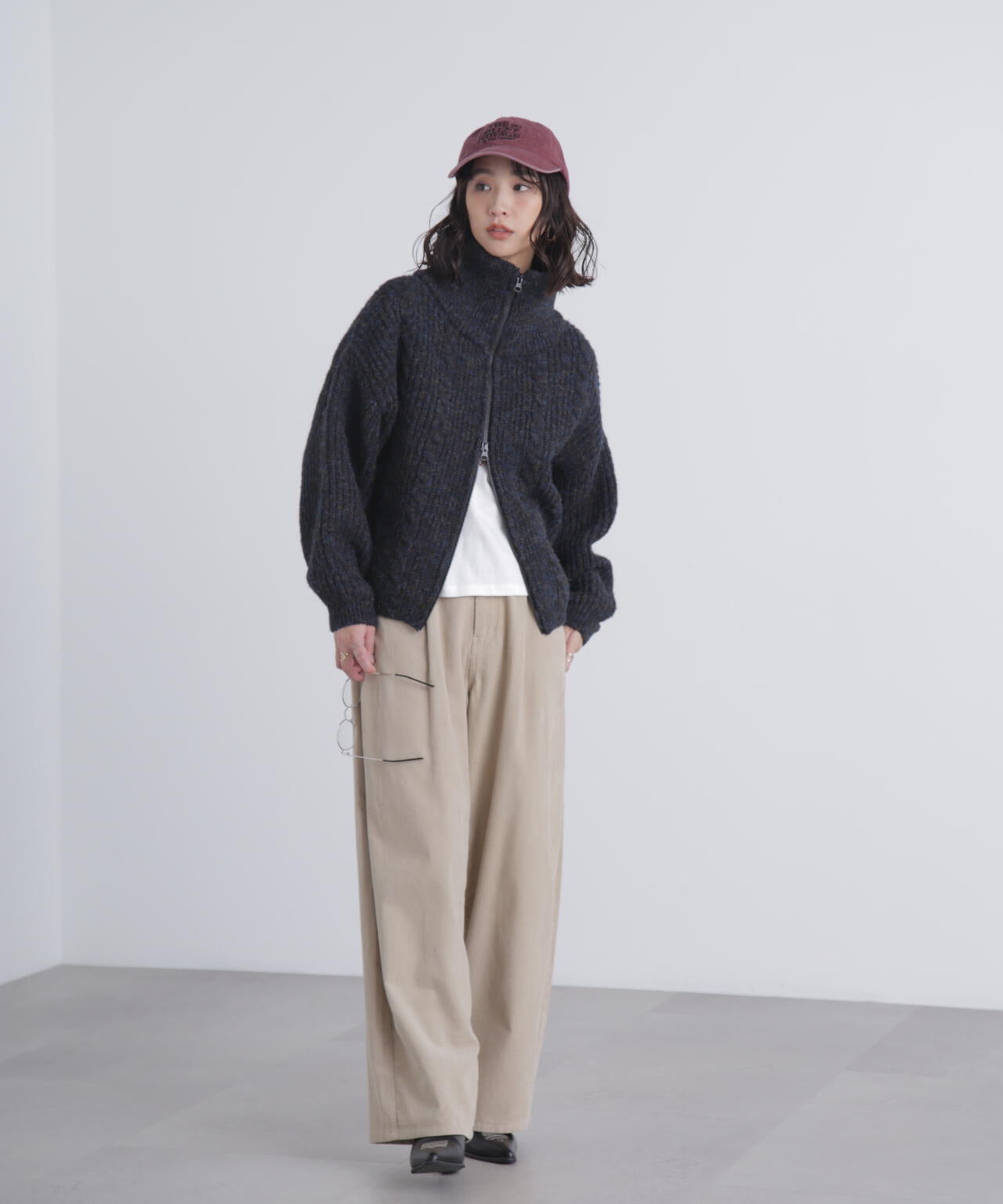 スタンドネックショート丈ジップニットブルゾン