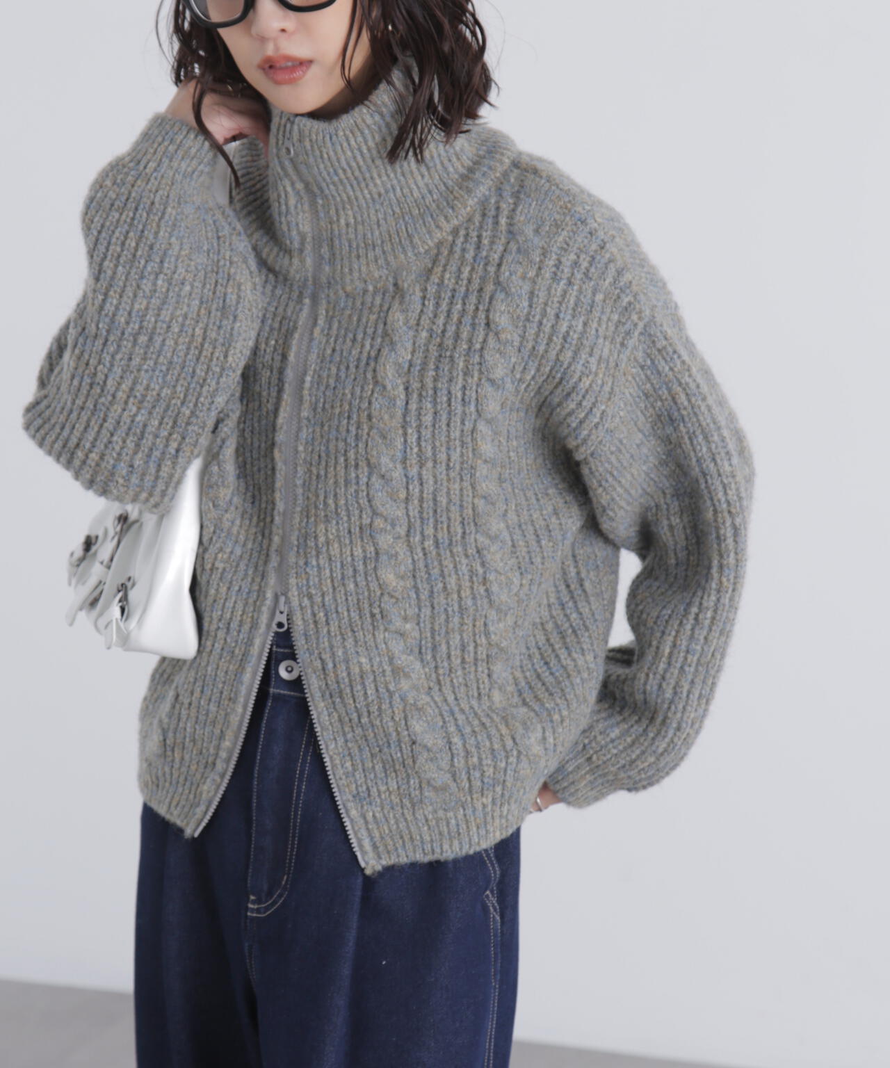 スタンドネックショート丈ジップニットブルゾン