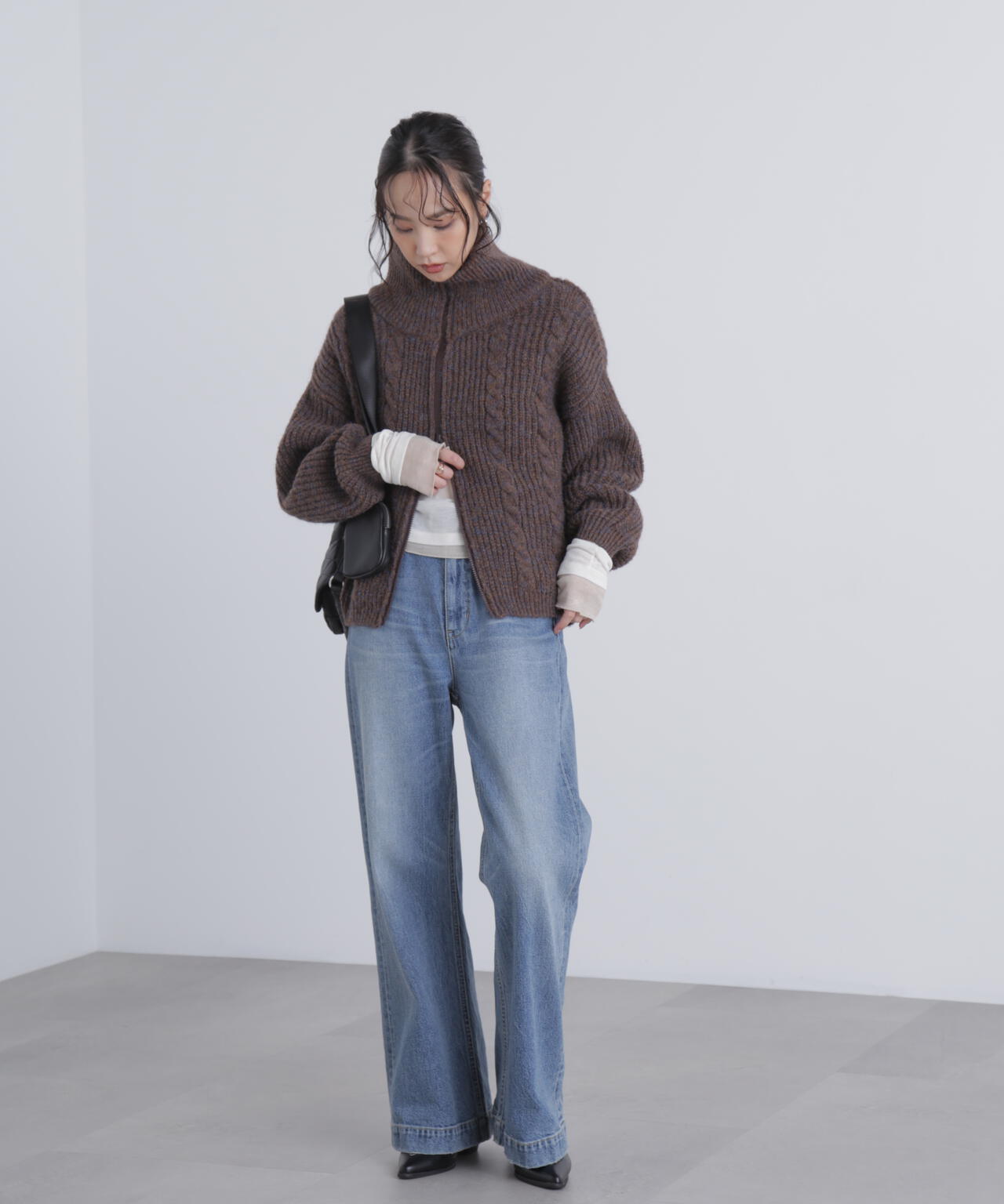 スタンドネックショート丈ジップニットブルゾン