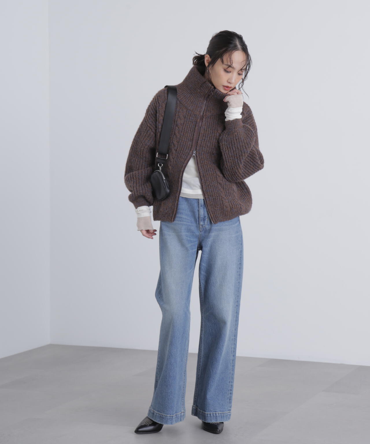 スタンドネックショート丈ジップニットブルゾン