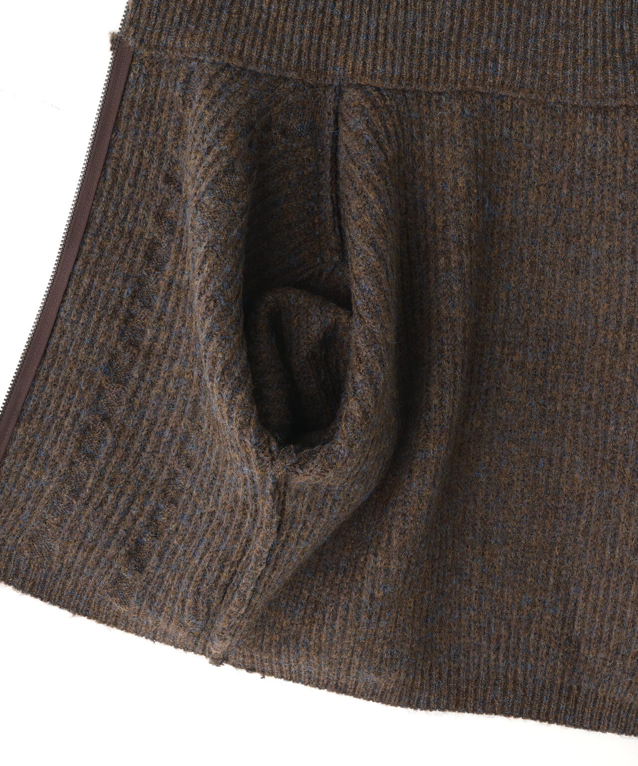 スタンドネックショート丈ジップニットブルゾン