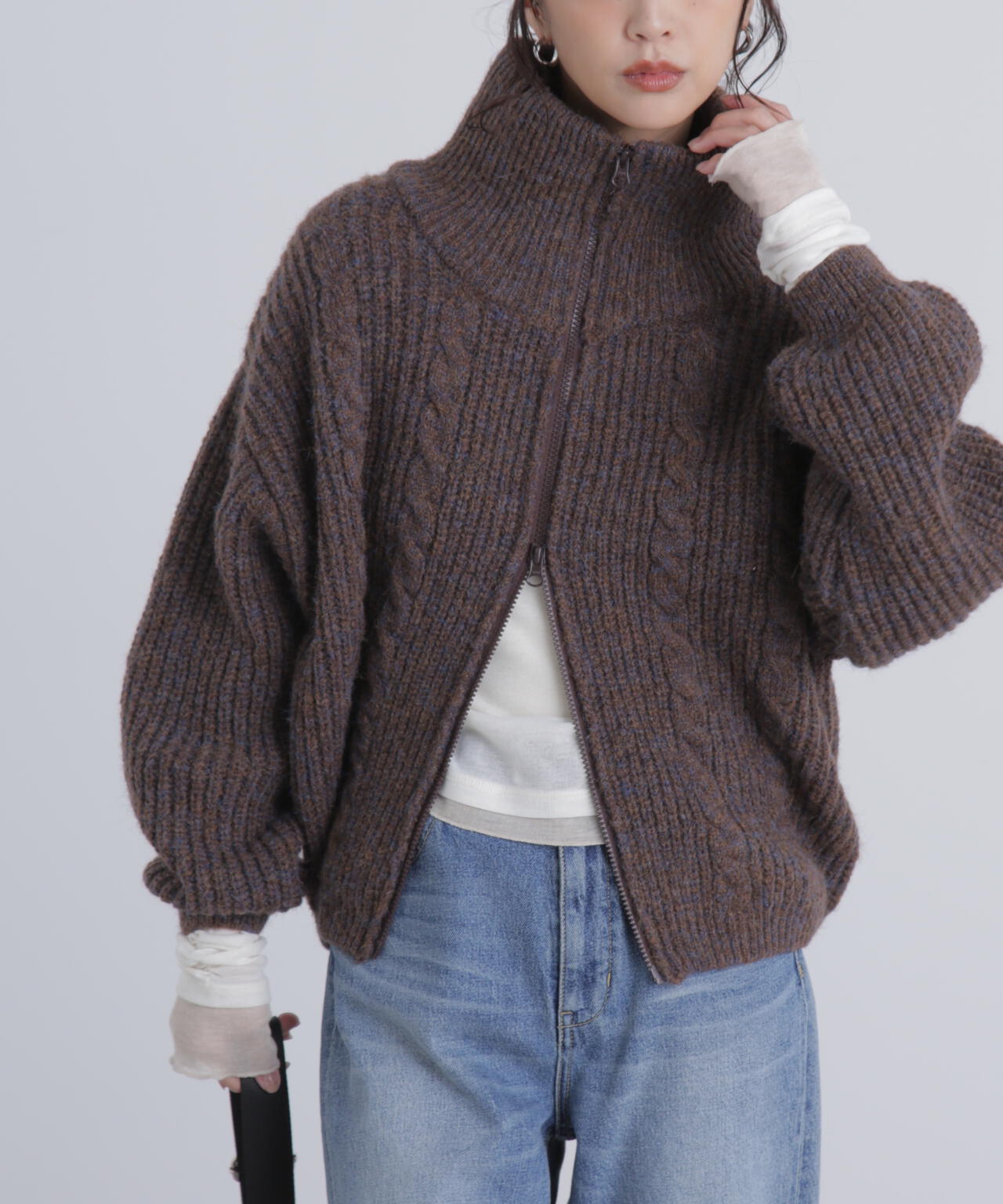 スタンドネックショート丈ジップニットブルゾン