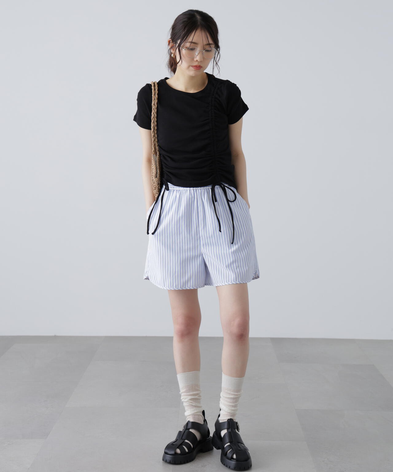 アシメドロストリブカットソー
