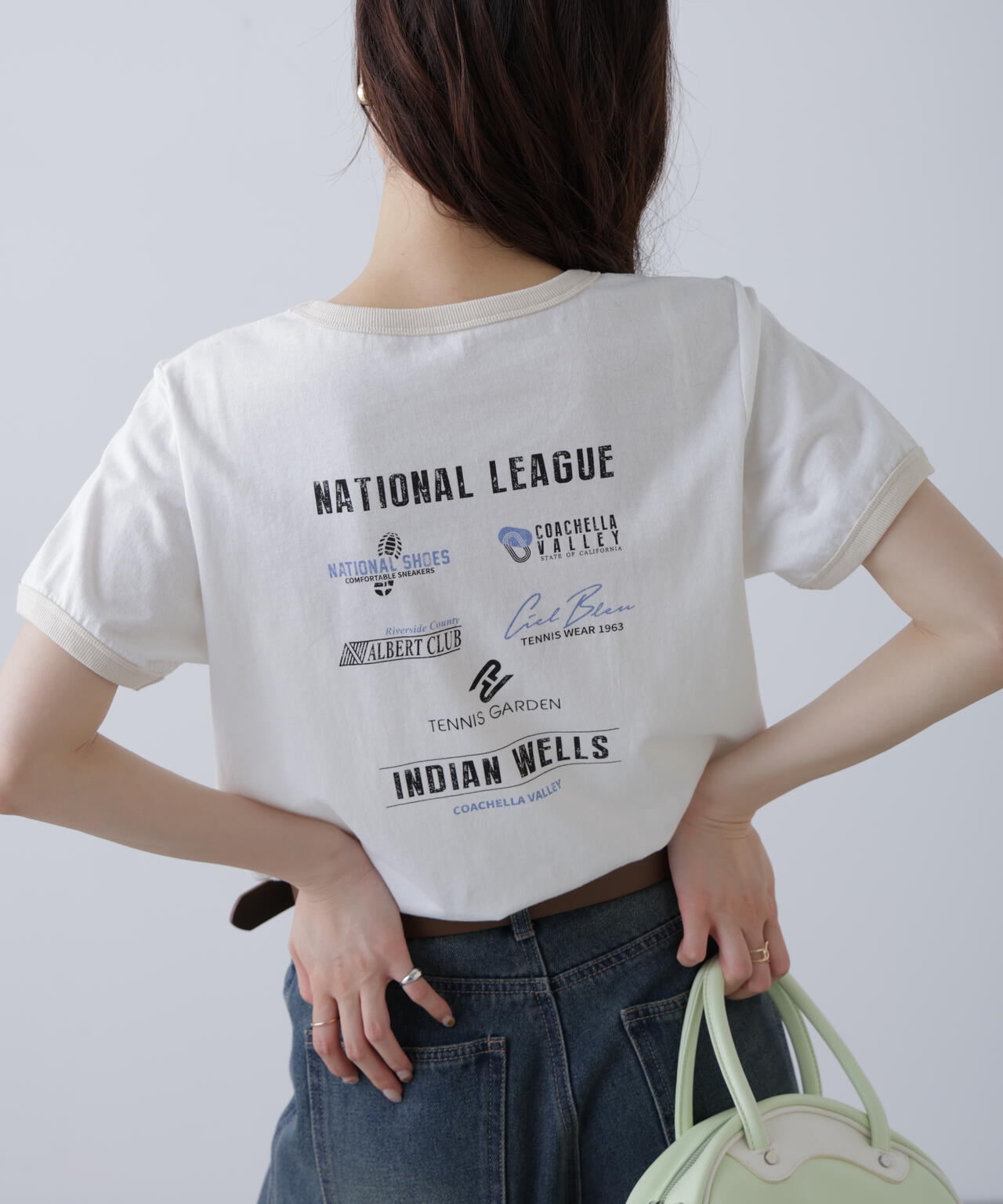 レトロスポーツプリントTシャツ