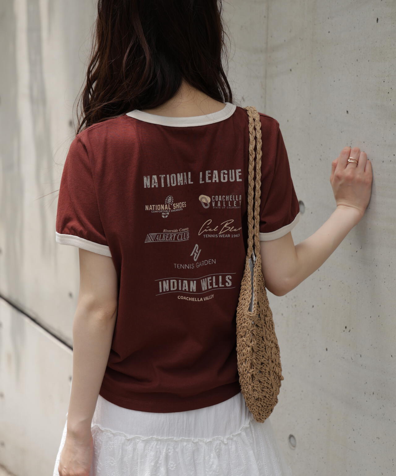 レトロスポーツプリントTシャツ