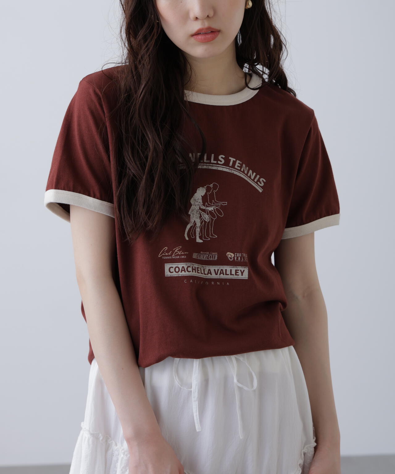レトロスポーツプリントTシャツ