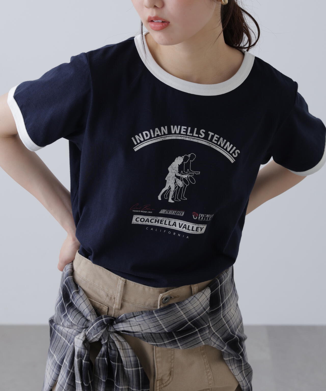 レトロスポーツプリントTシャツ