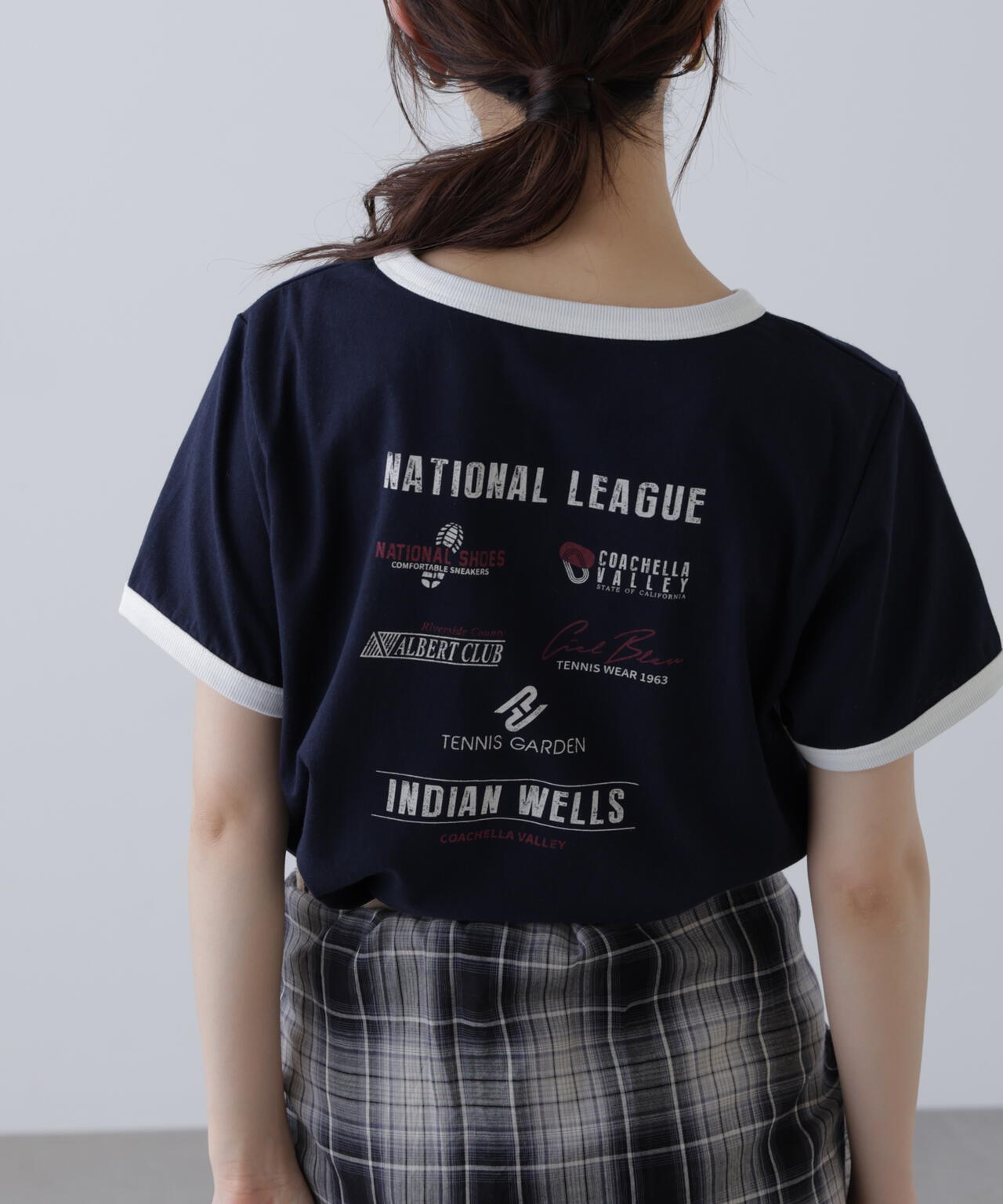 レトロスポーツプリントTシャツ