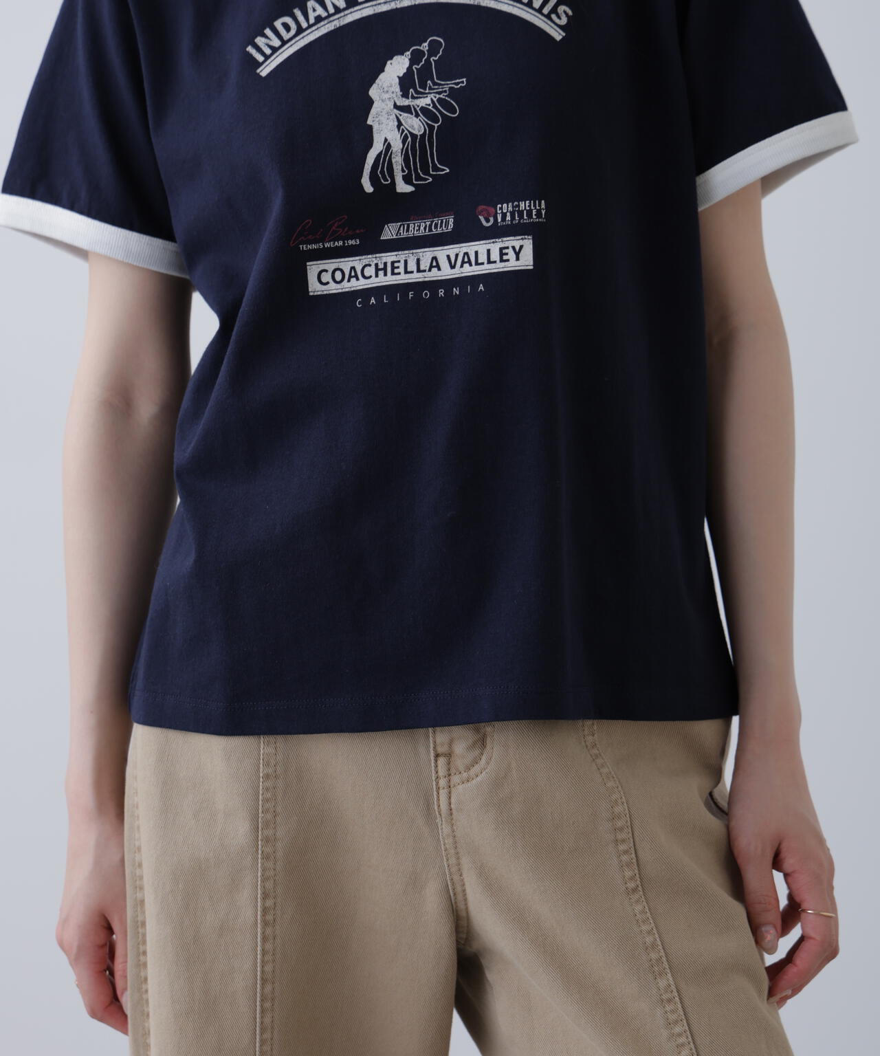 レトロスポーツプリントTシャツ