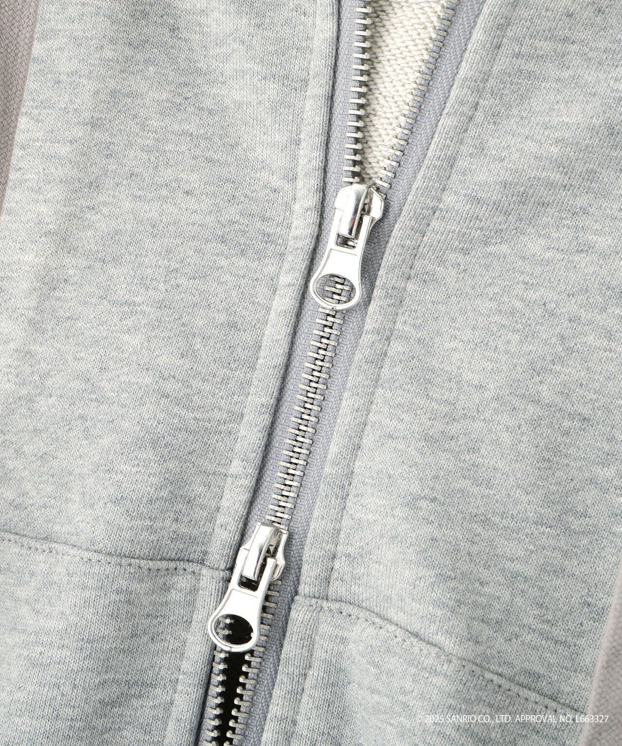 〈メロクロコラボ〉ジップパーカー