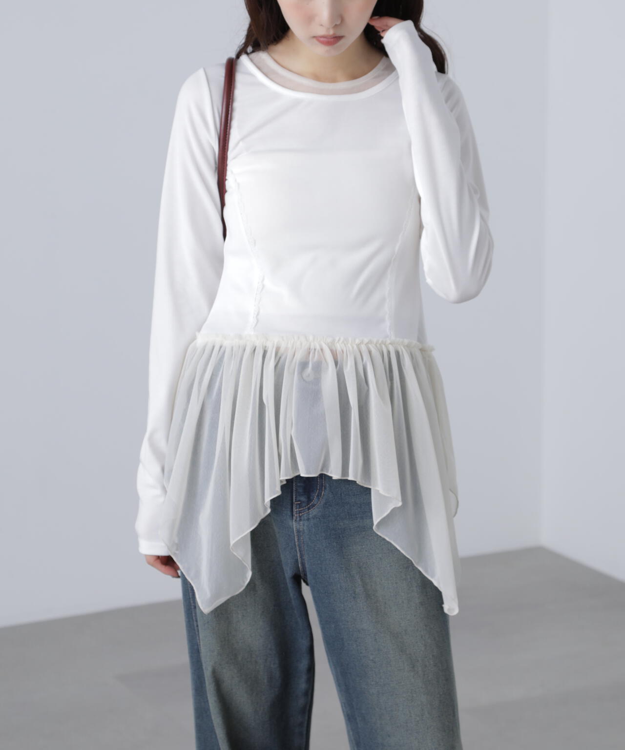 イレヘムチュールドッキングカットソー