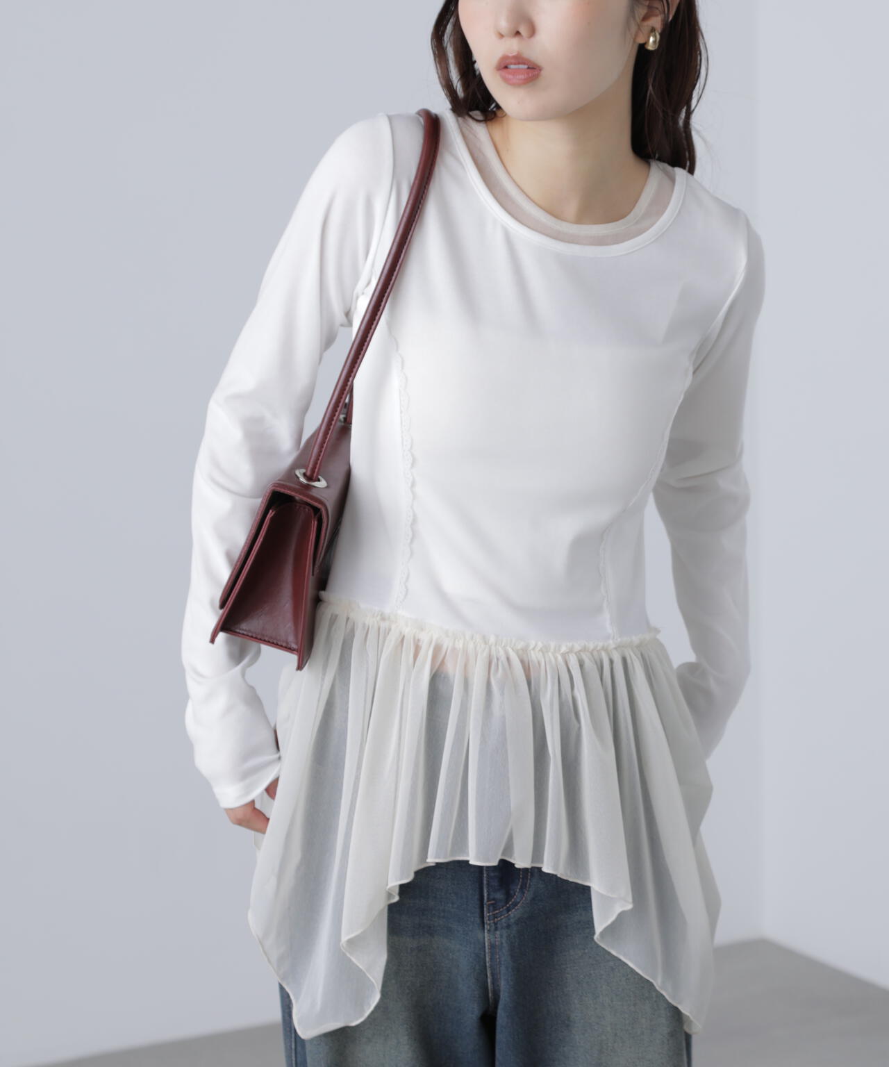 イレヘムチュールドッキングカットソー