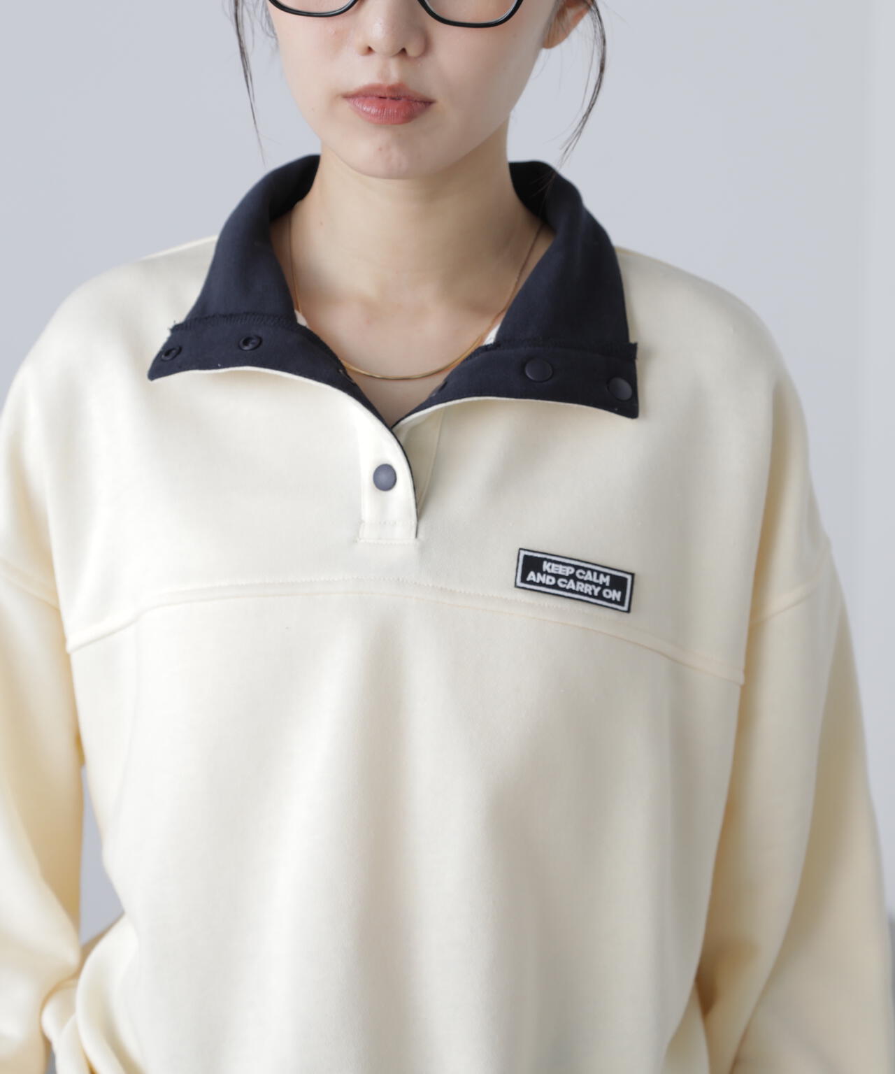 スタンドネックバイカラースウェット