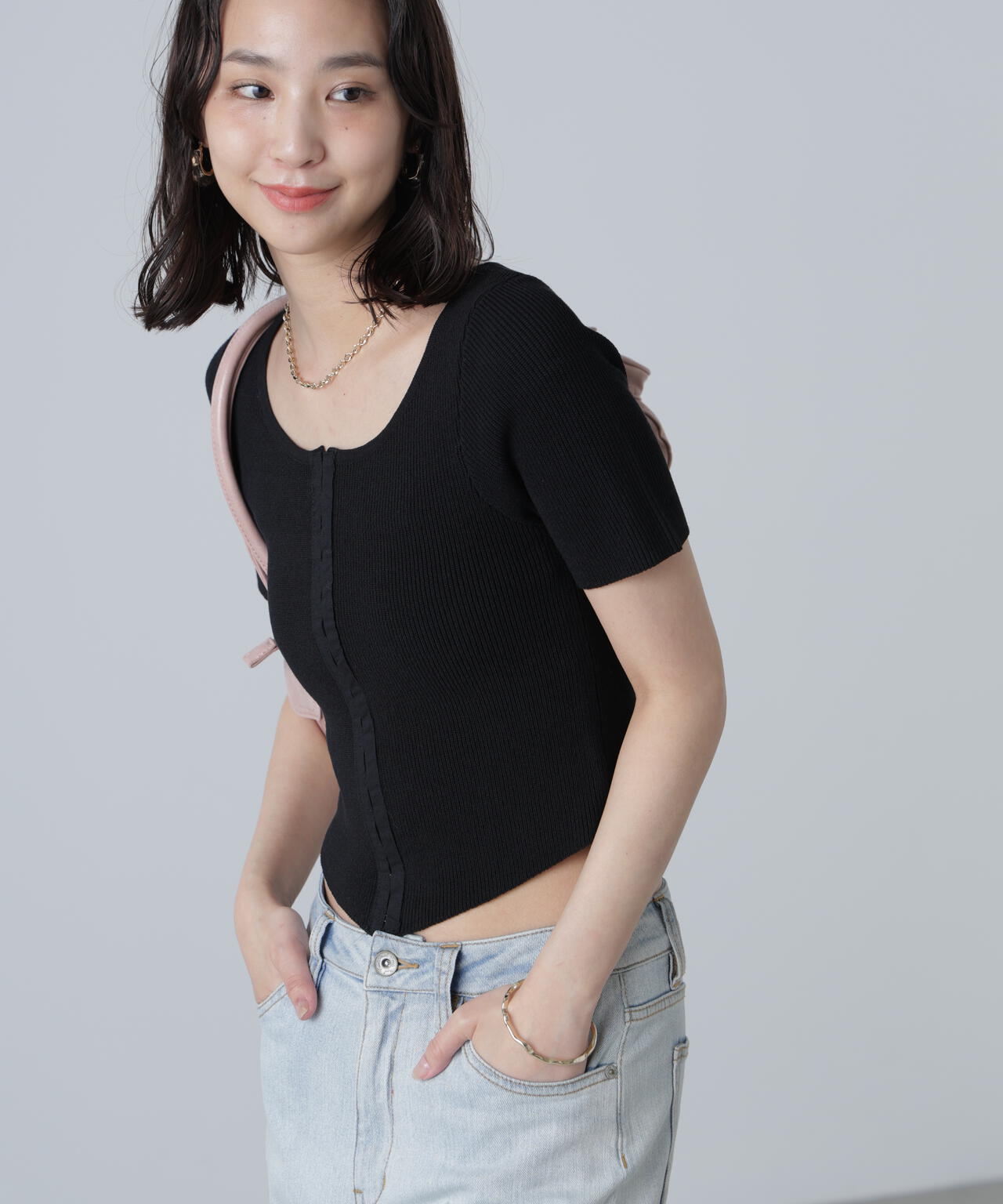 フロントホックリブニット