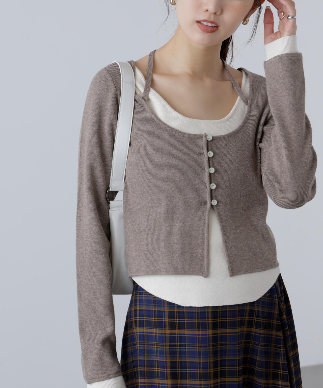 キャミレイヤードクルーネックニット