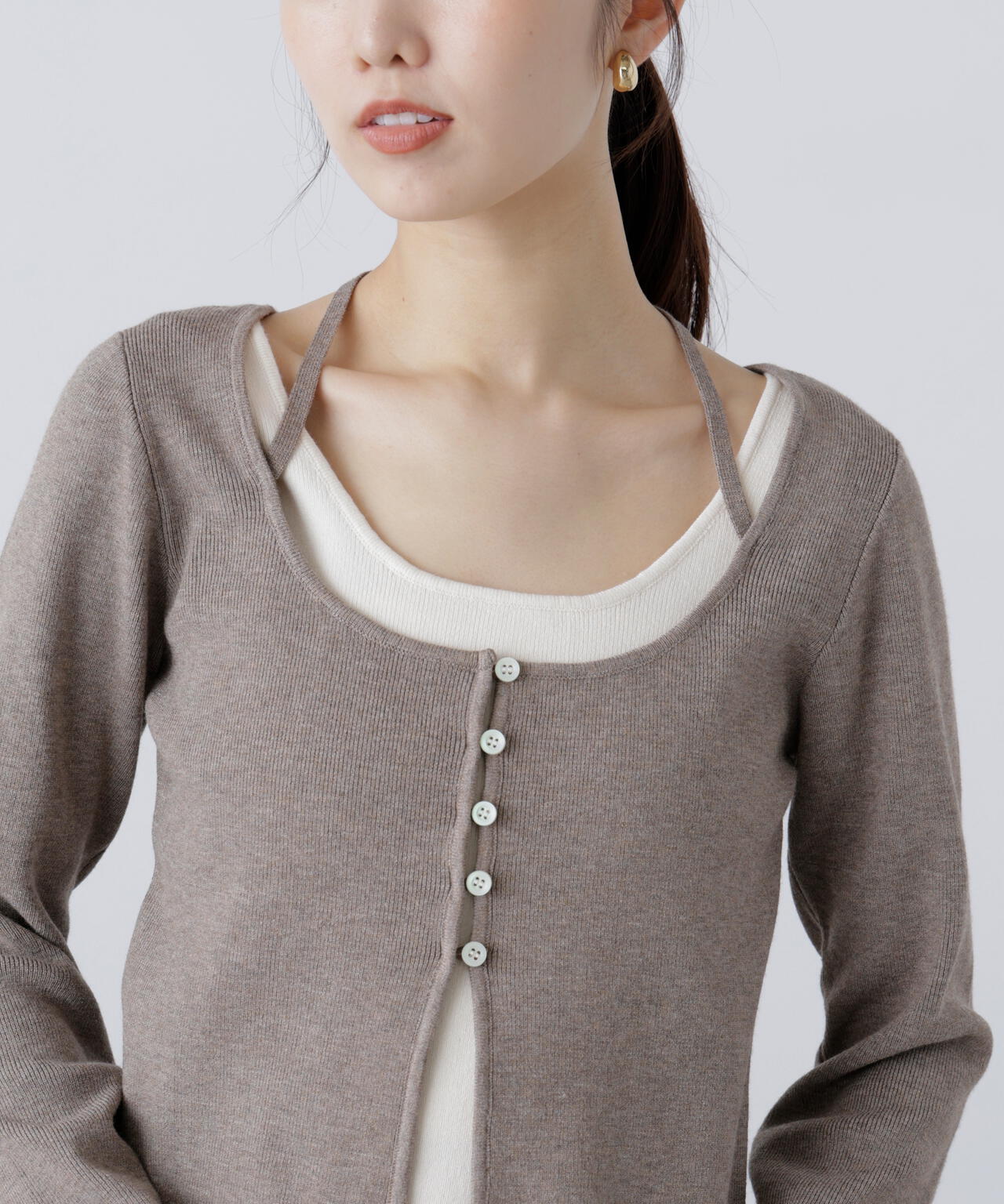 キャミレイヤードクルーネックニット