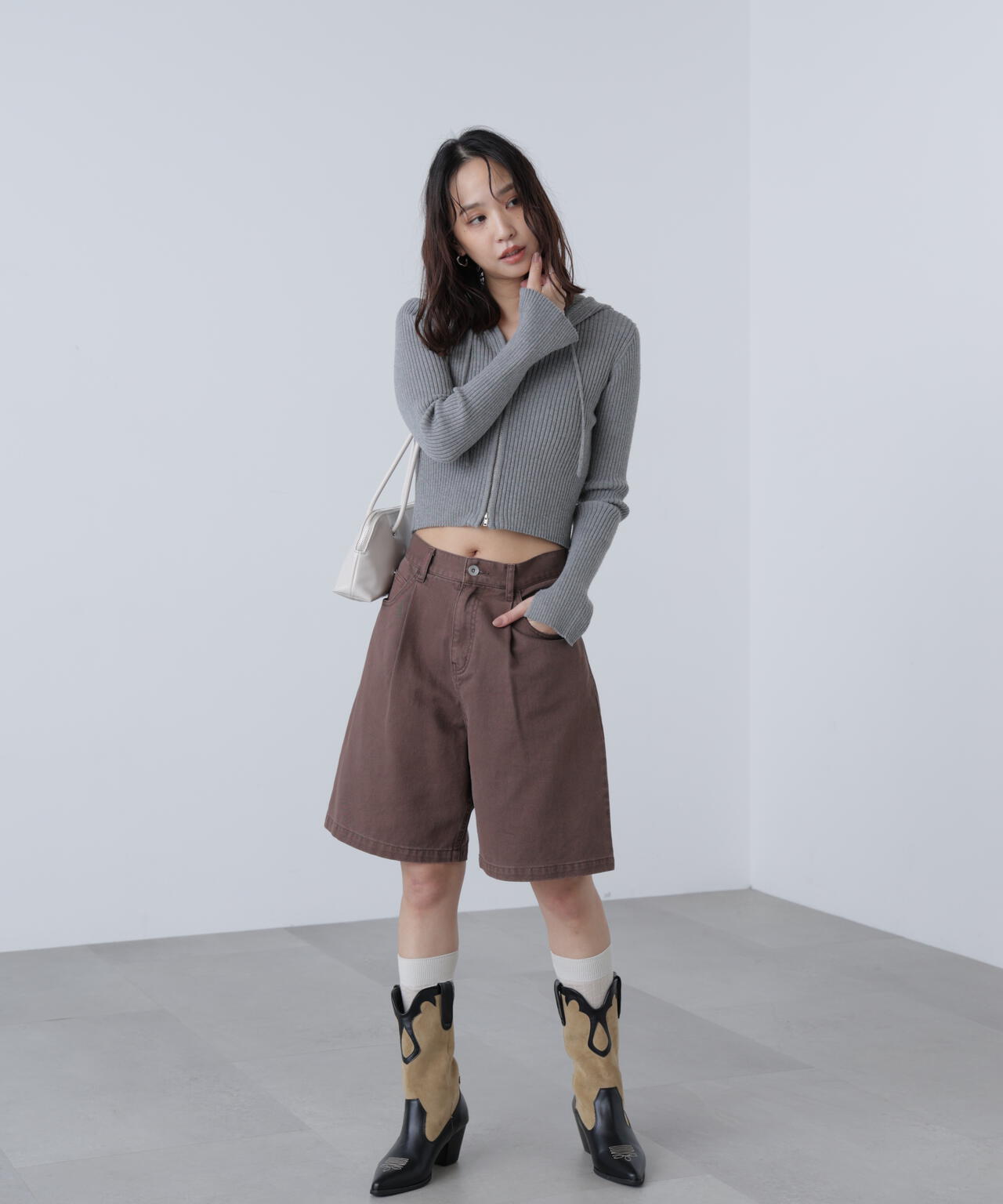 配色リブショート丈ニットパーカー