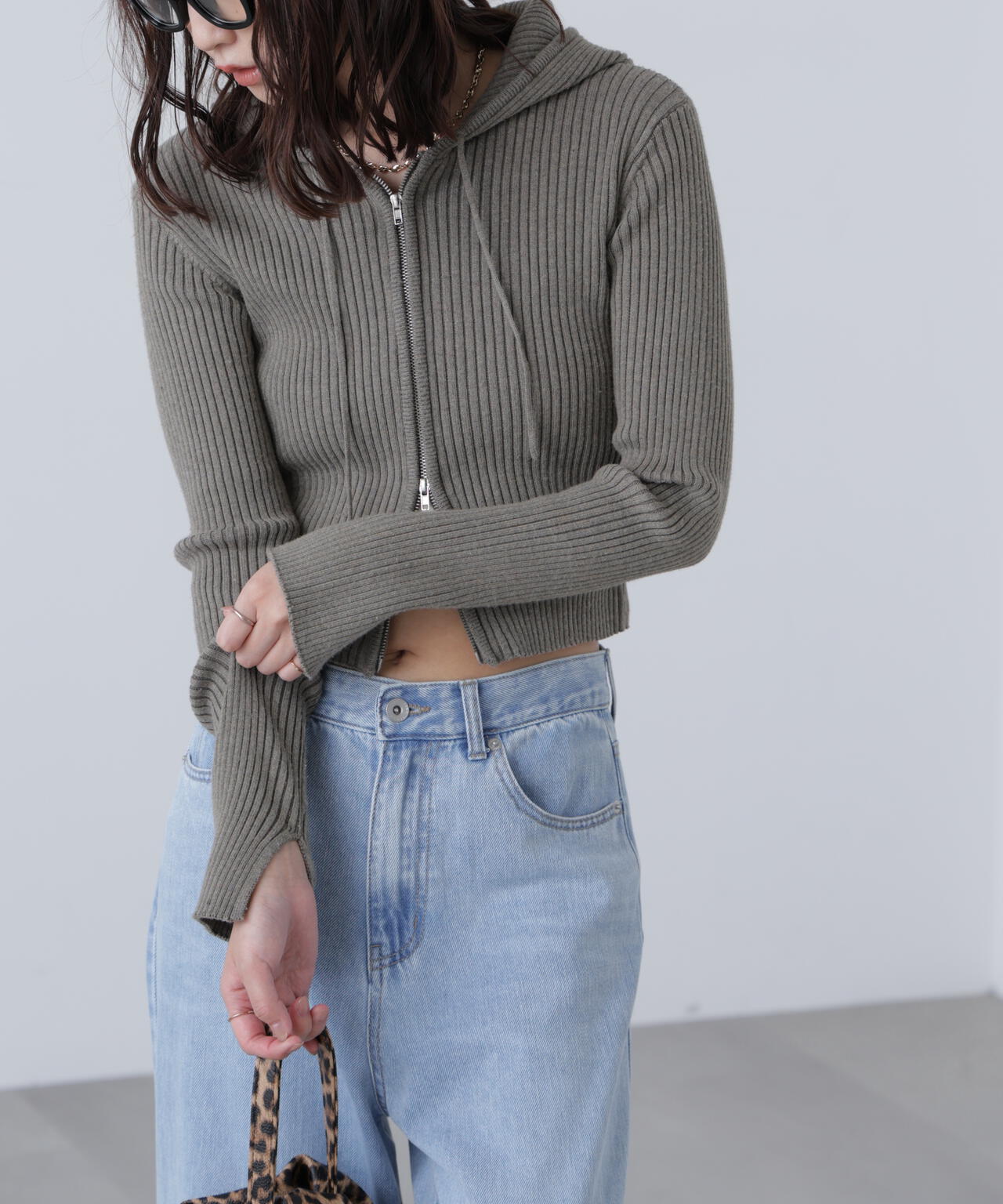 配色リブショート丈ニットパーカー