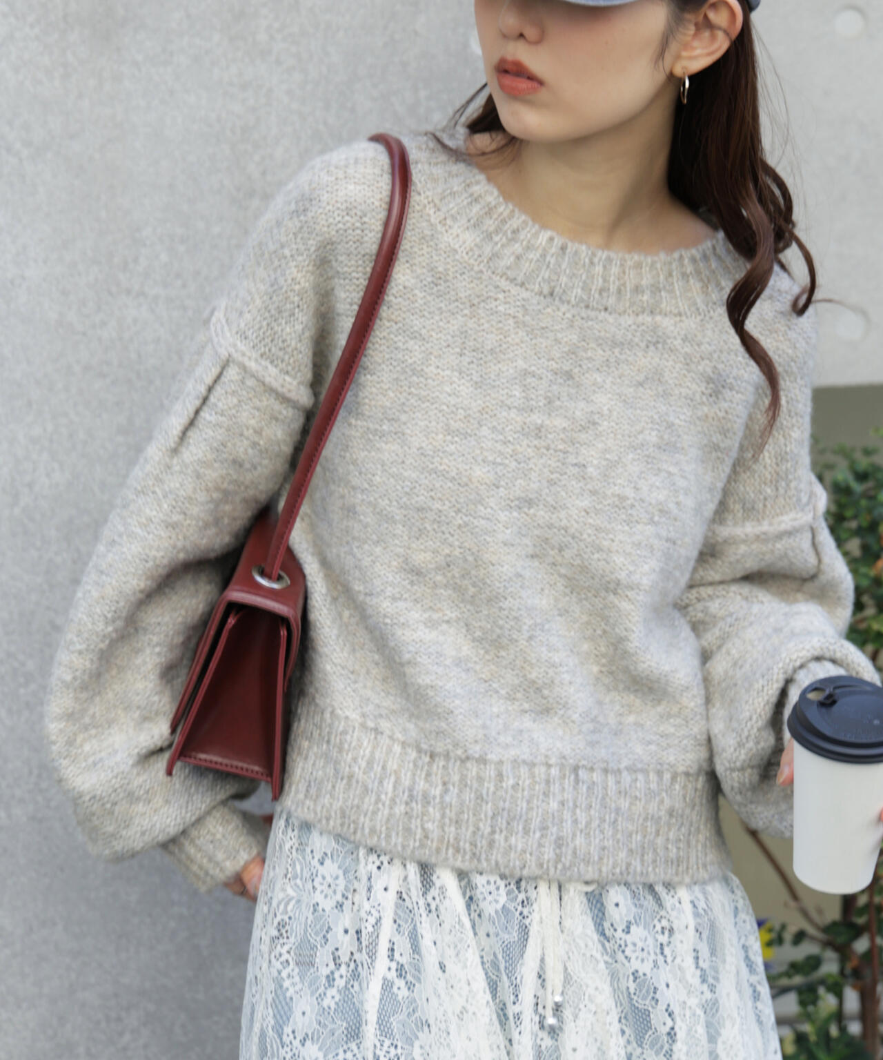 バックリボンショート丈ニット