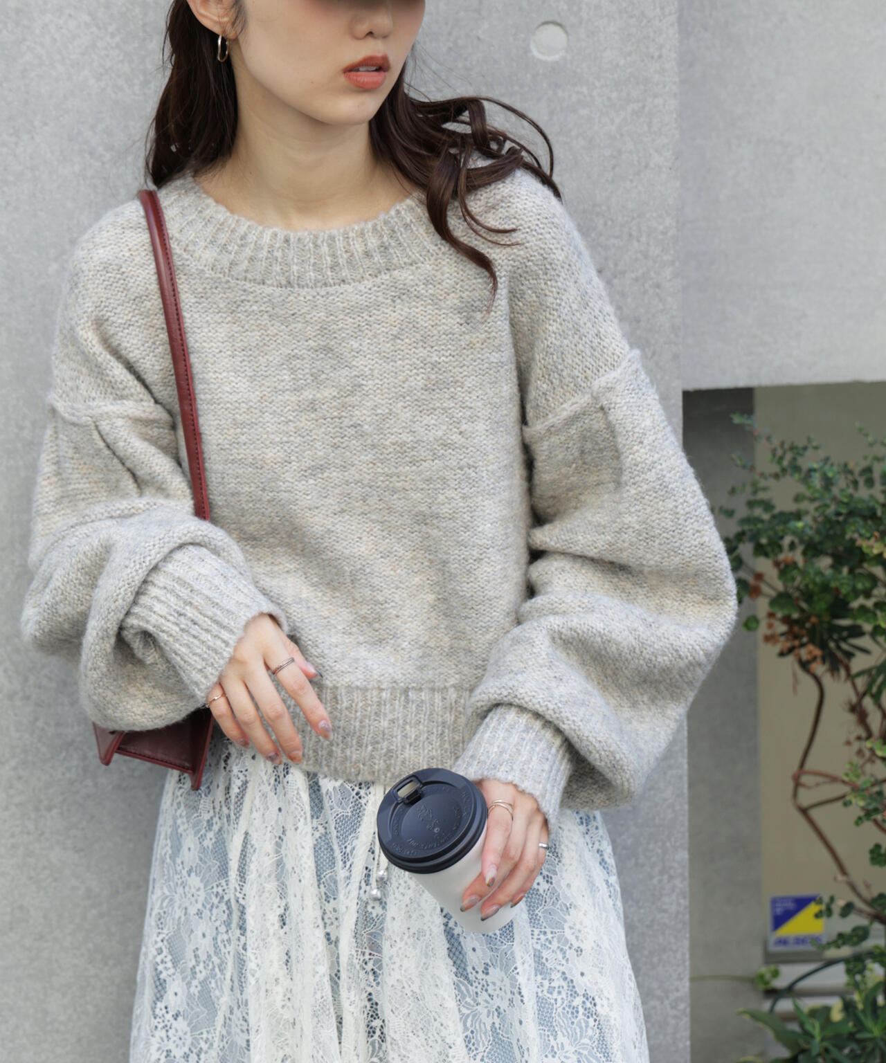 バックリボンショート丈ニット