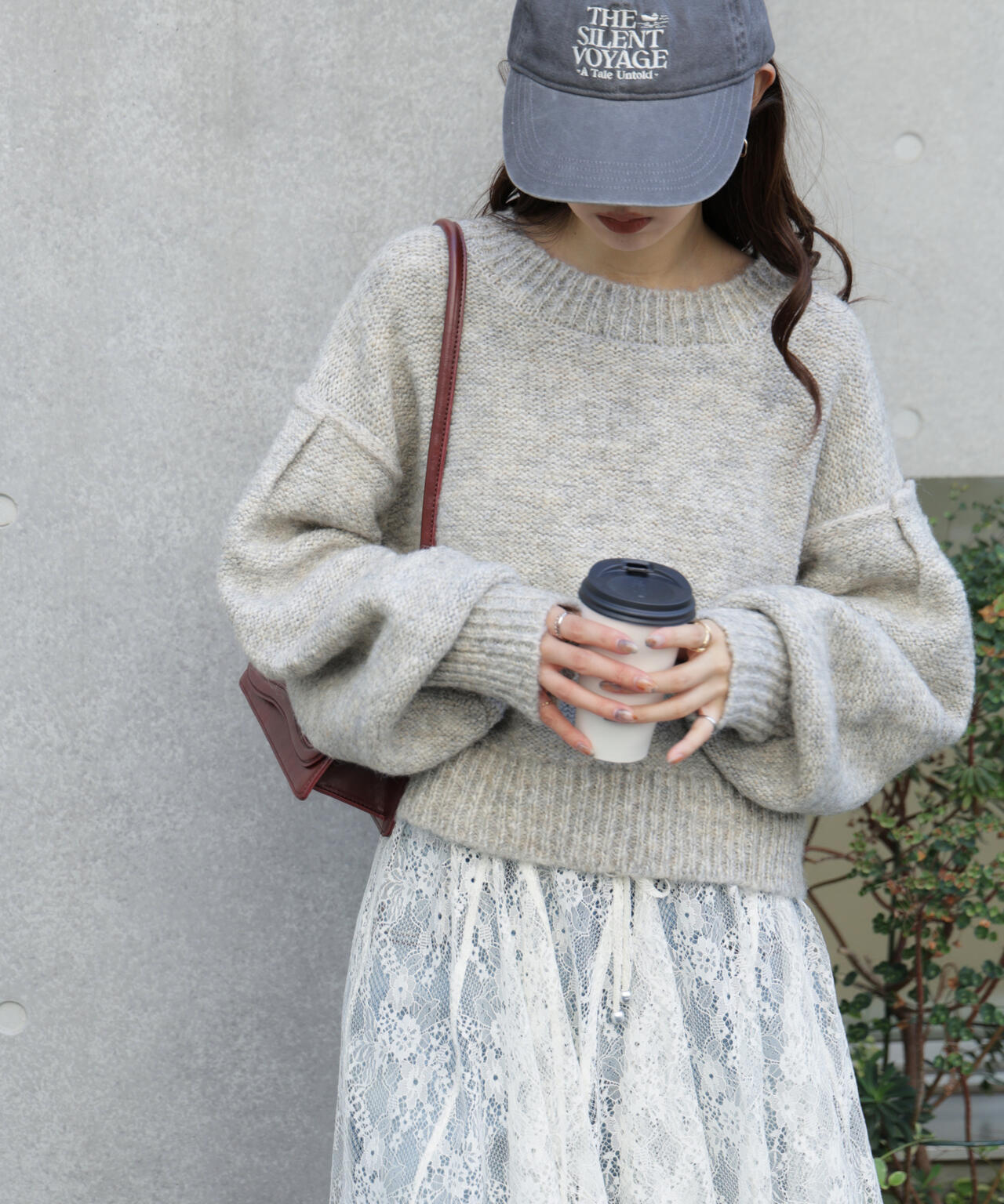 バックリボンショート丈ニット