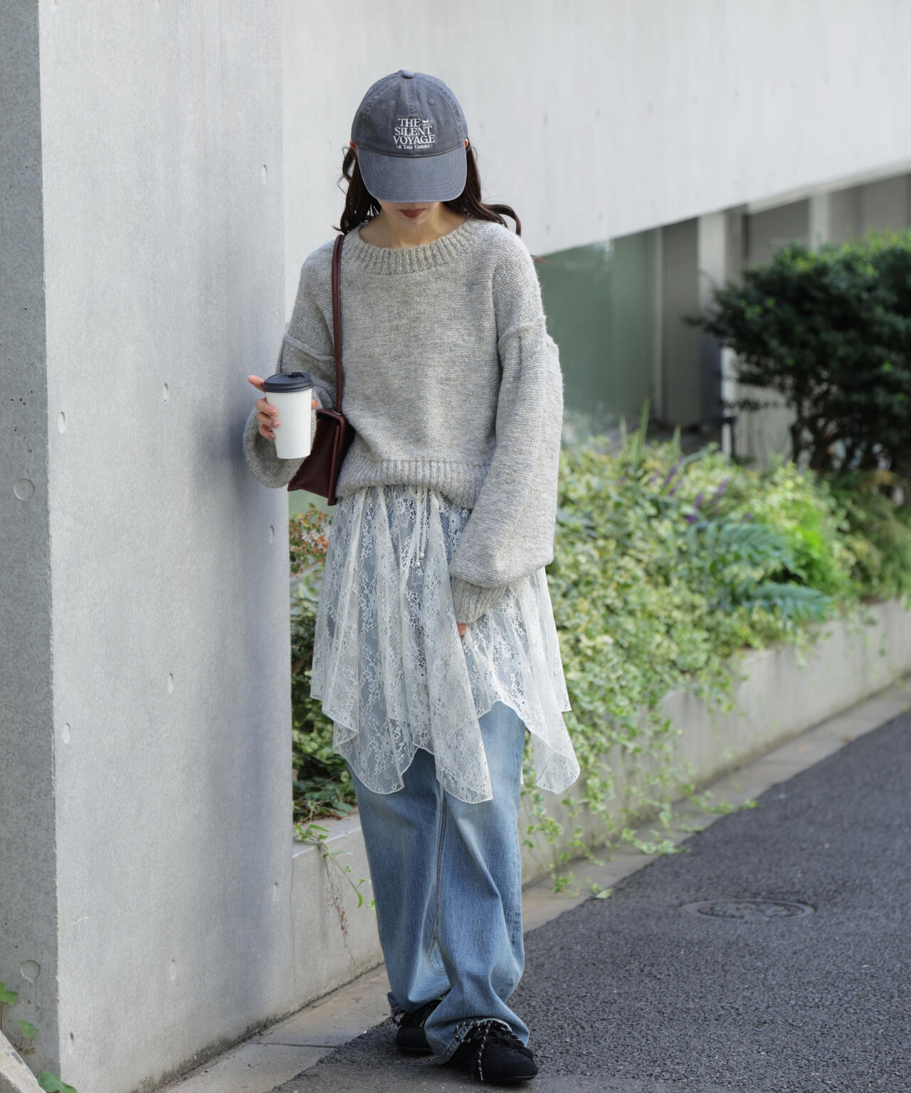 バックリボンショート丈ニット