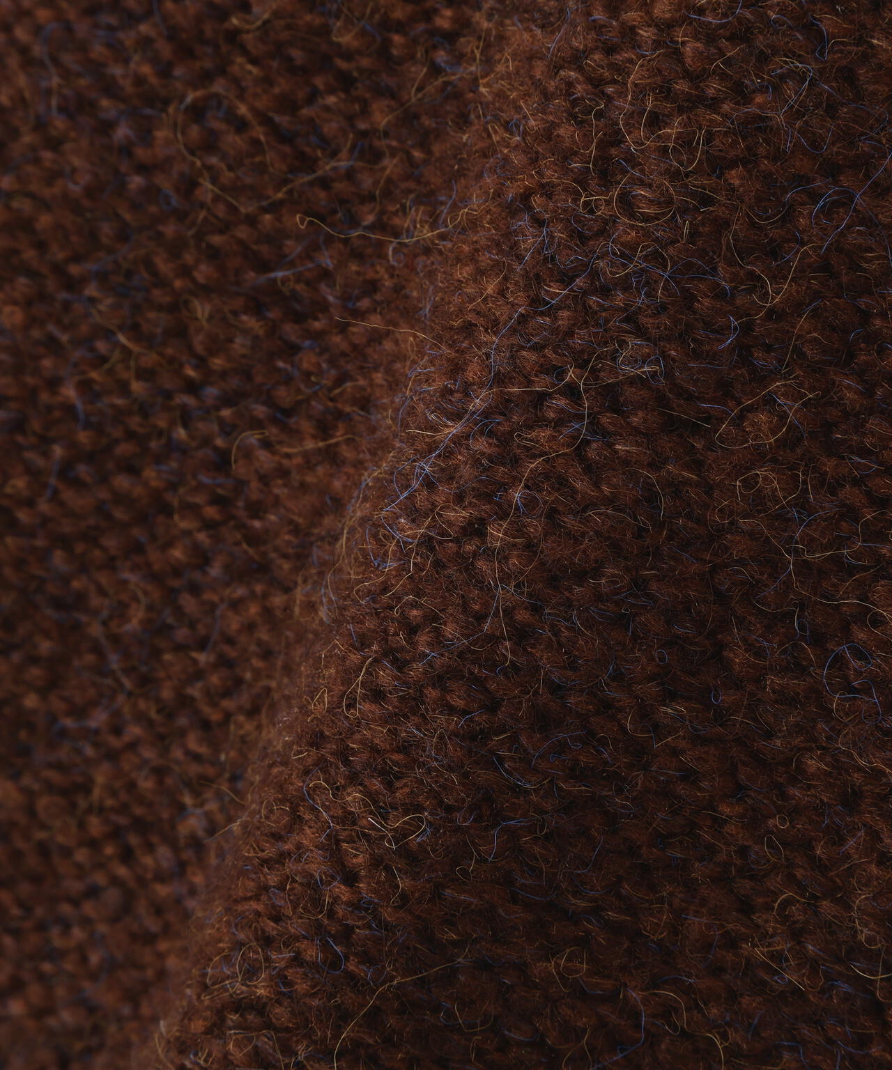 バックリボンショート丈ニット