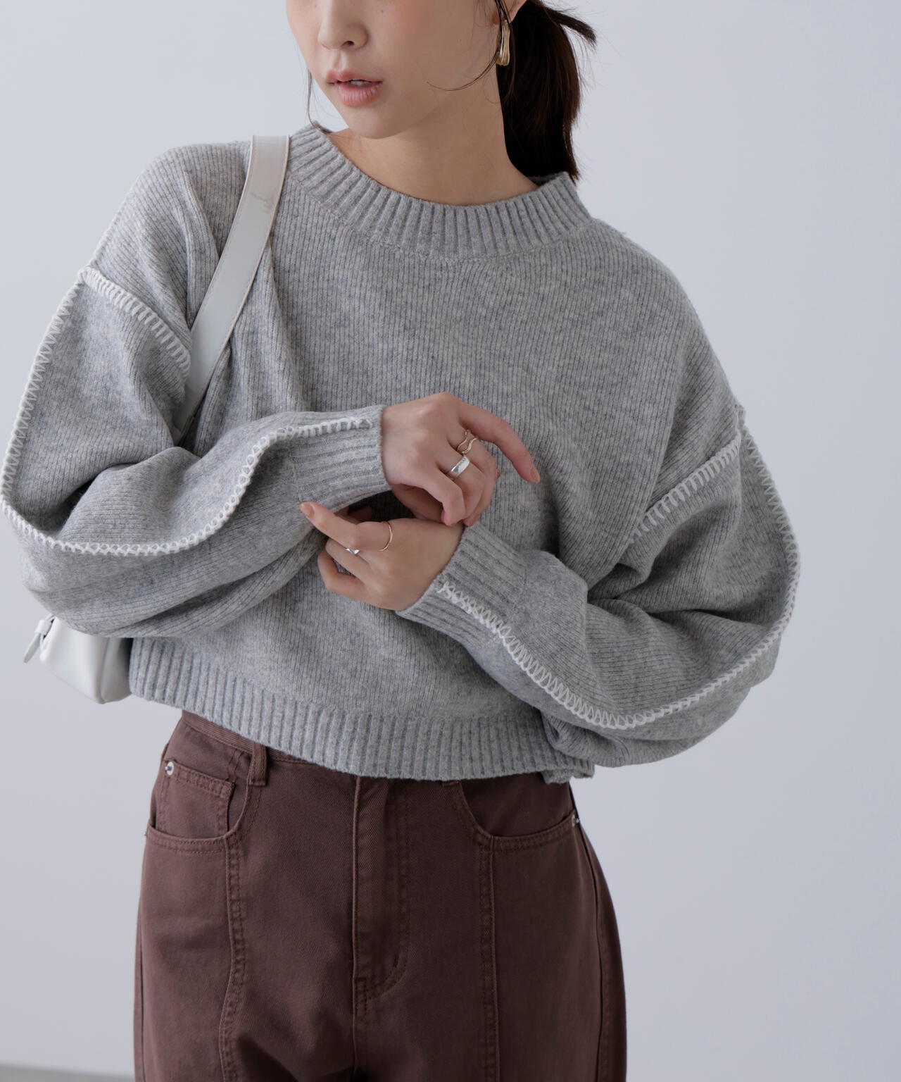 杢ストレッチ総針配色ステッチニット