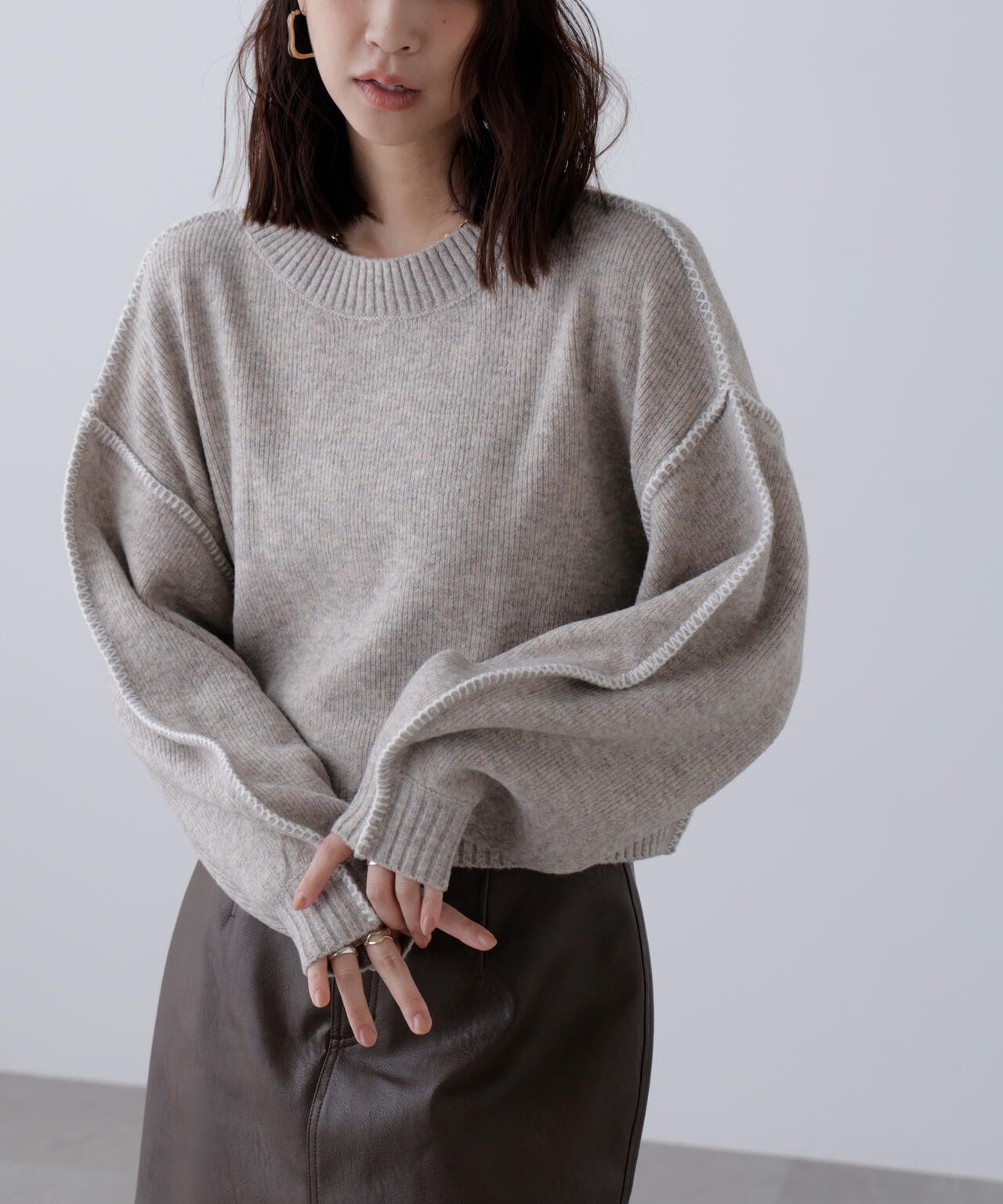 杢ストレッチ総針配色ステッチニット