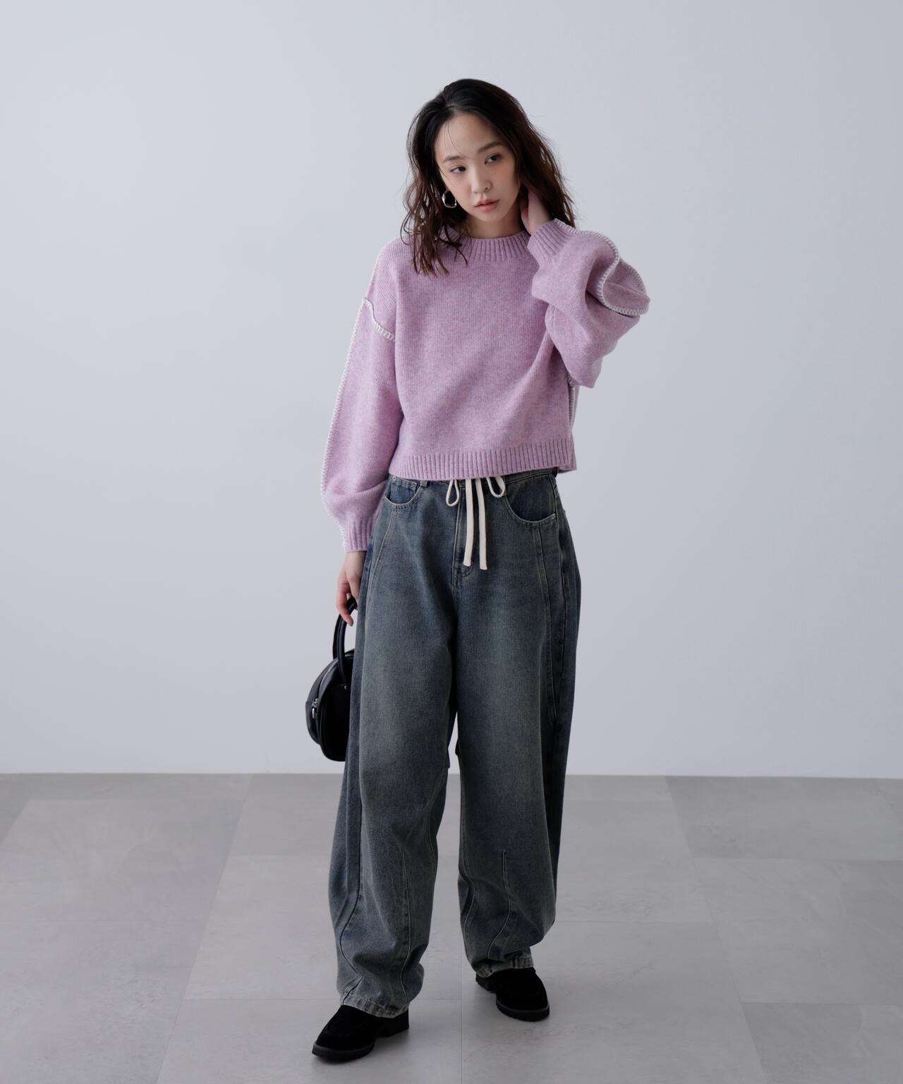 杢ストレッチ総針配色ステッチニット