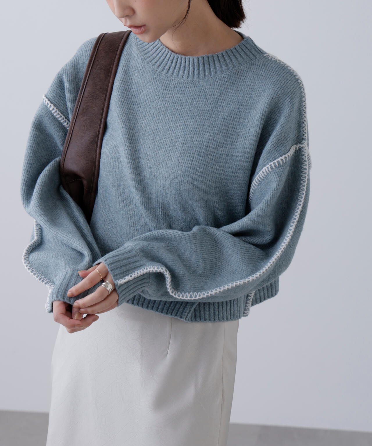 杢ストレッチ総針配色ステッチニット